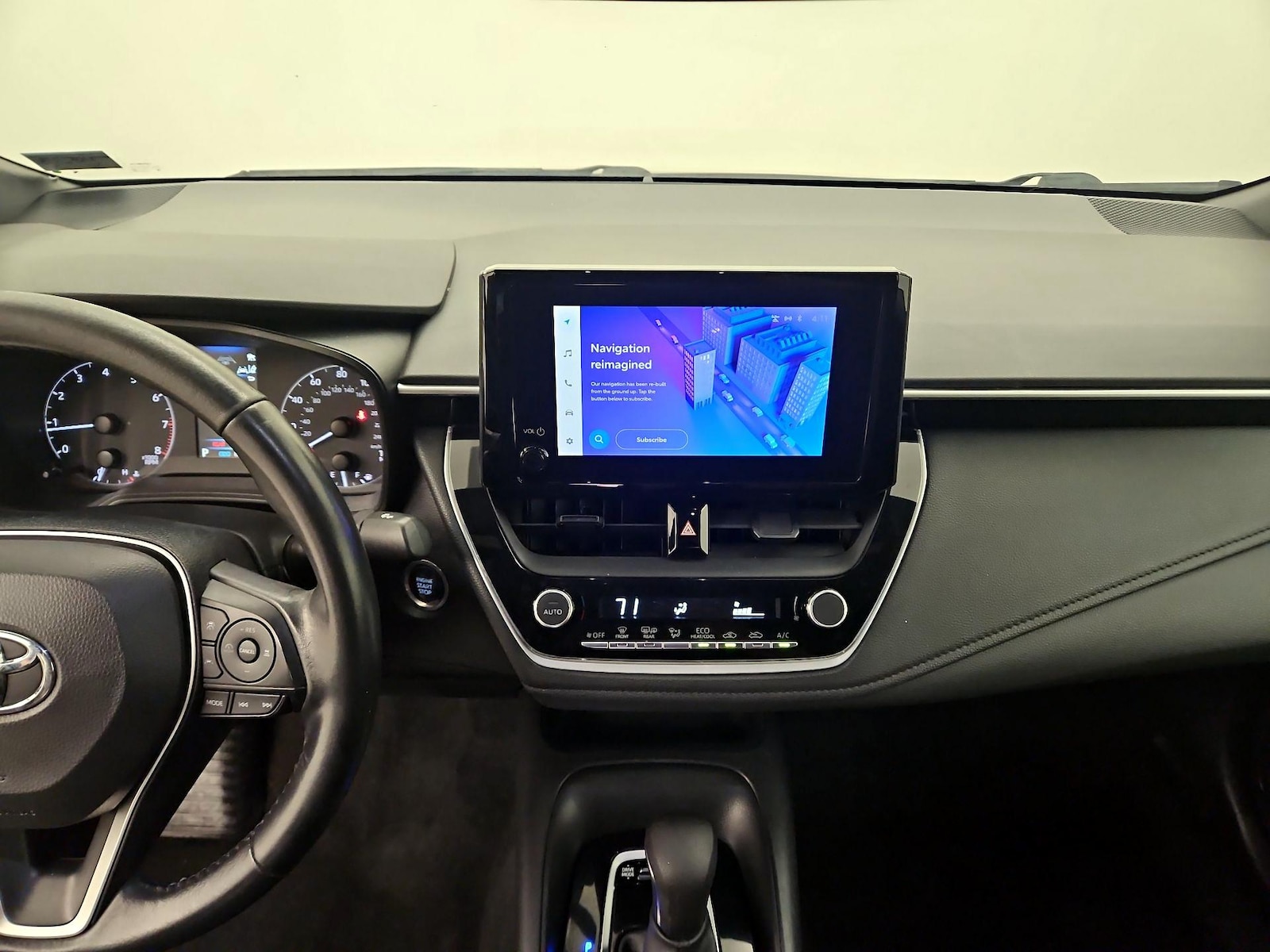 2023 Toyota Corolla SE - Photo 10