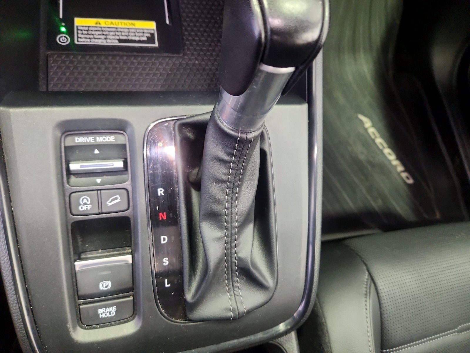 2025 Honda CR-V EX-L - Photo 17
