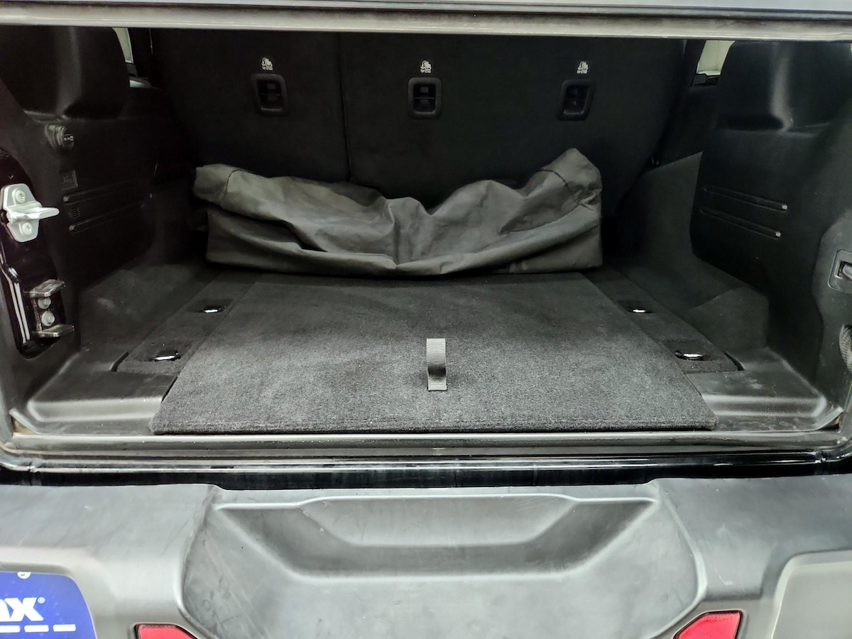 Trunk/Cargo (Seats Up)