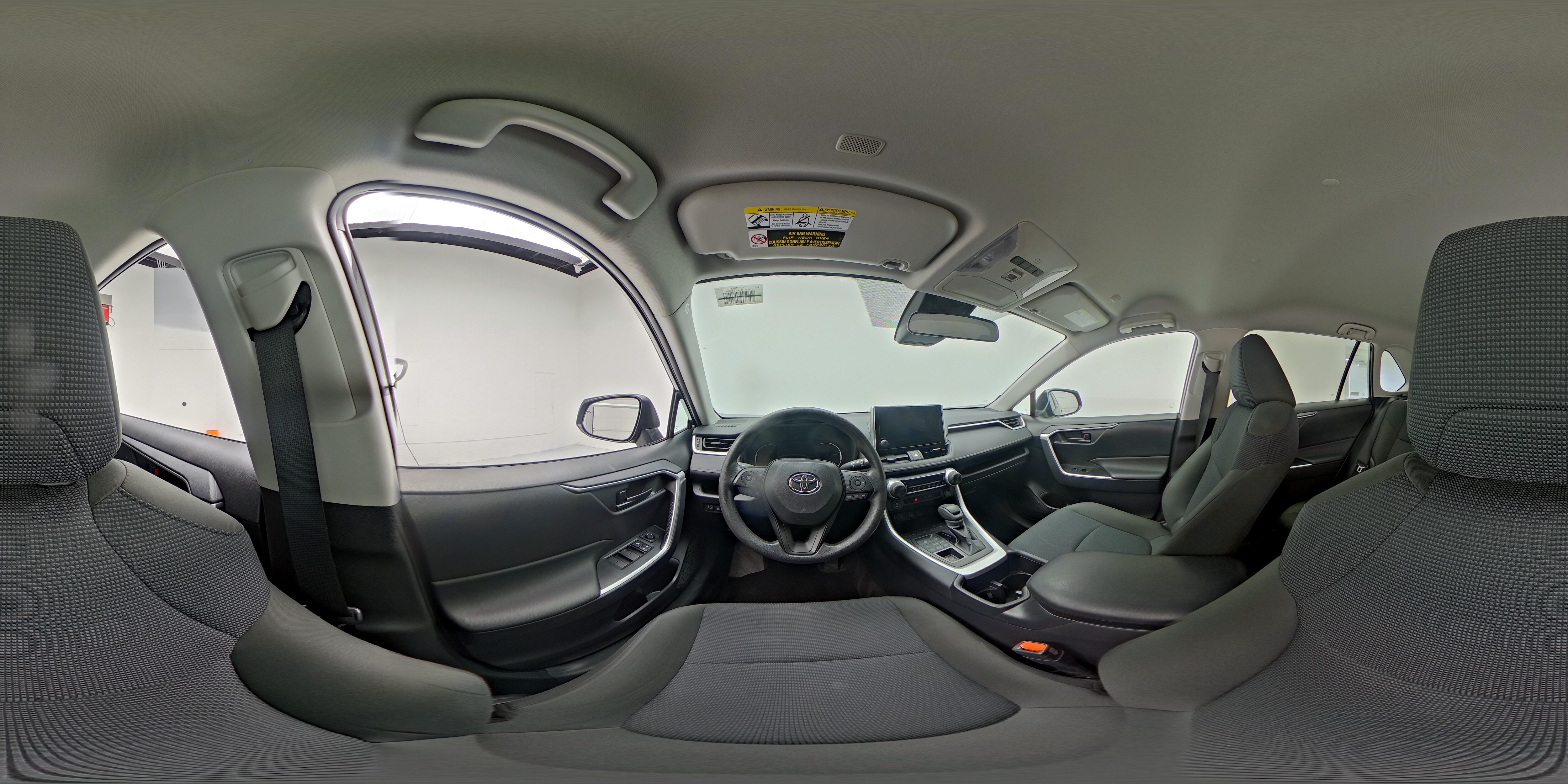2025 Toyota RAV4 LE - Photo 27