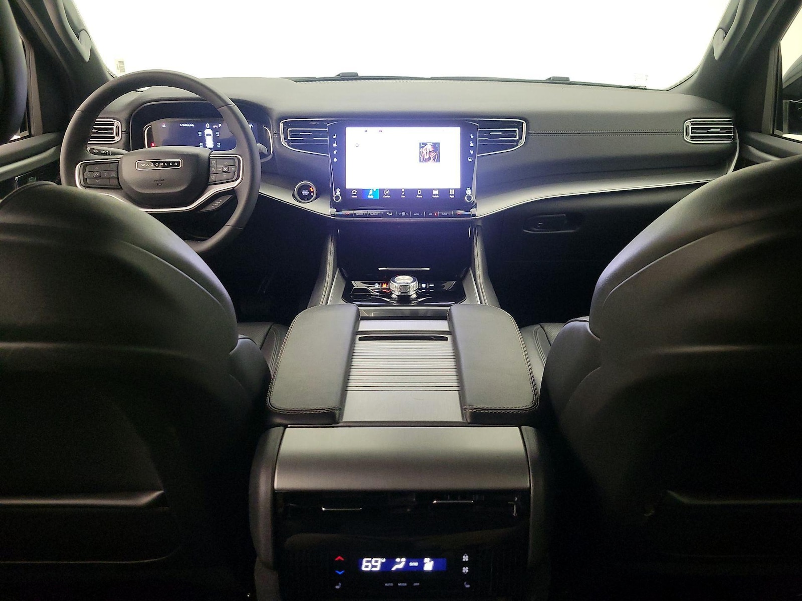 2025 Jeep Wagoneer Series II - Photo 10