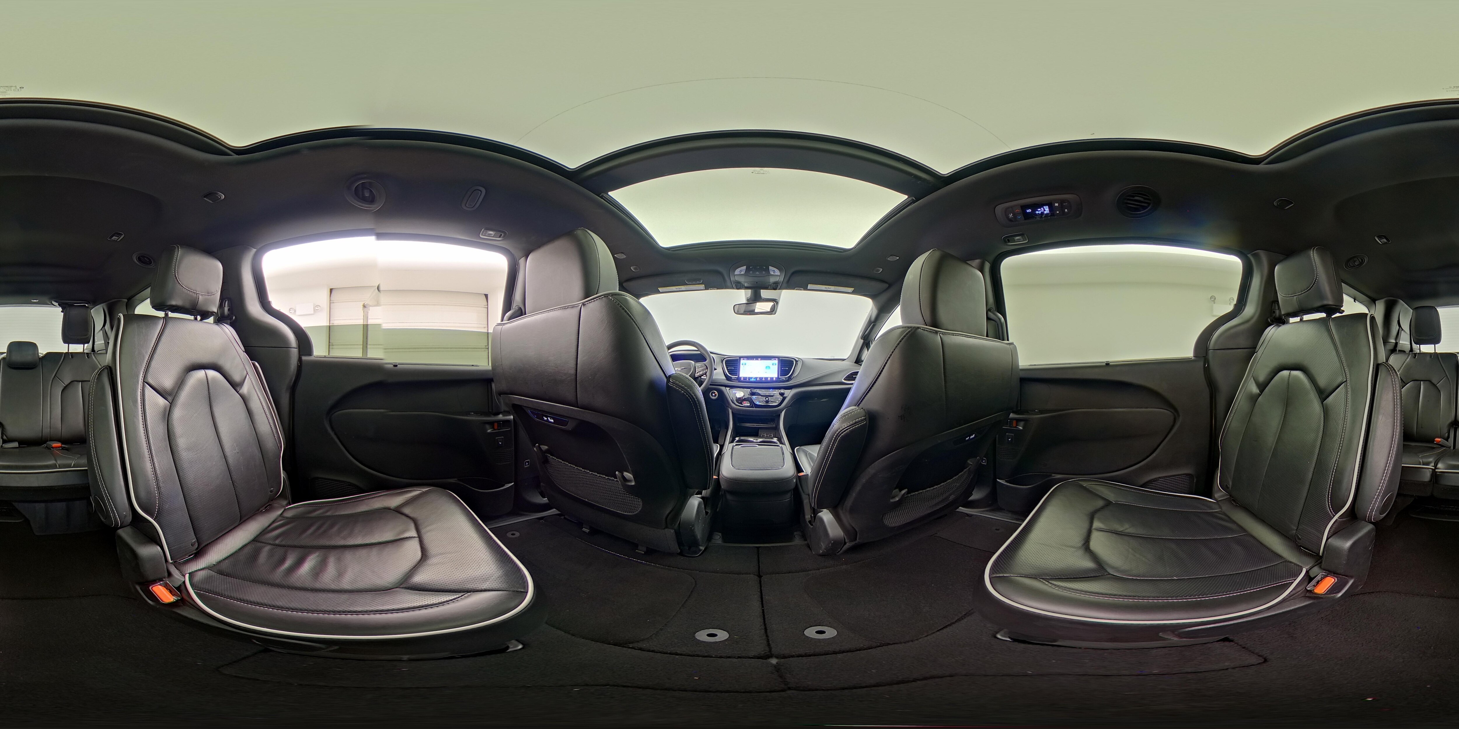 2025 Chrysler Pacifica Limited - Photo 30