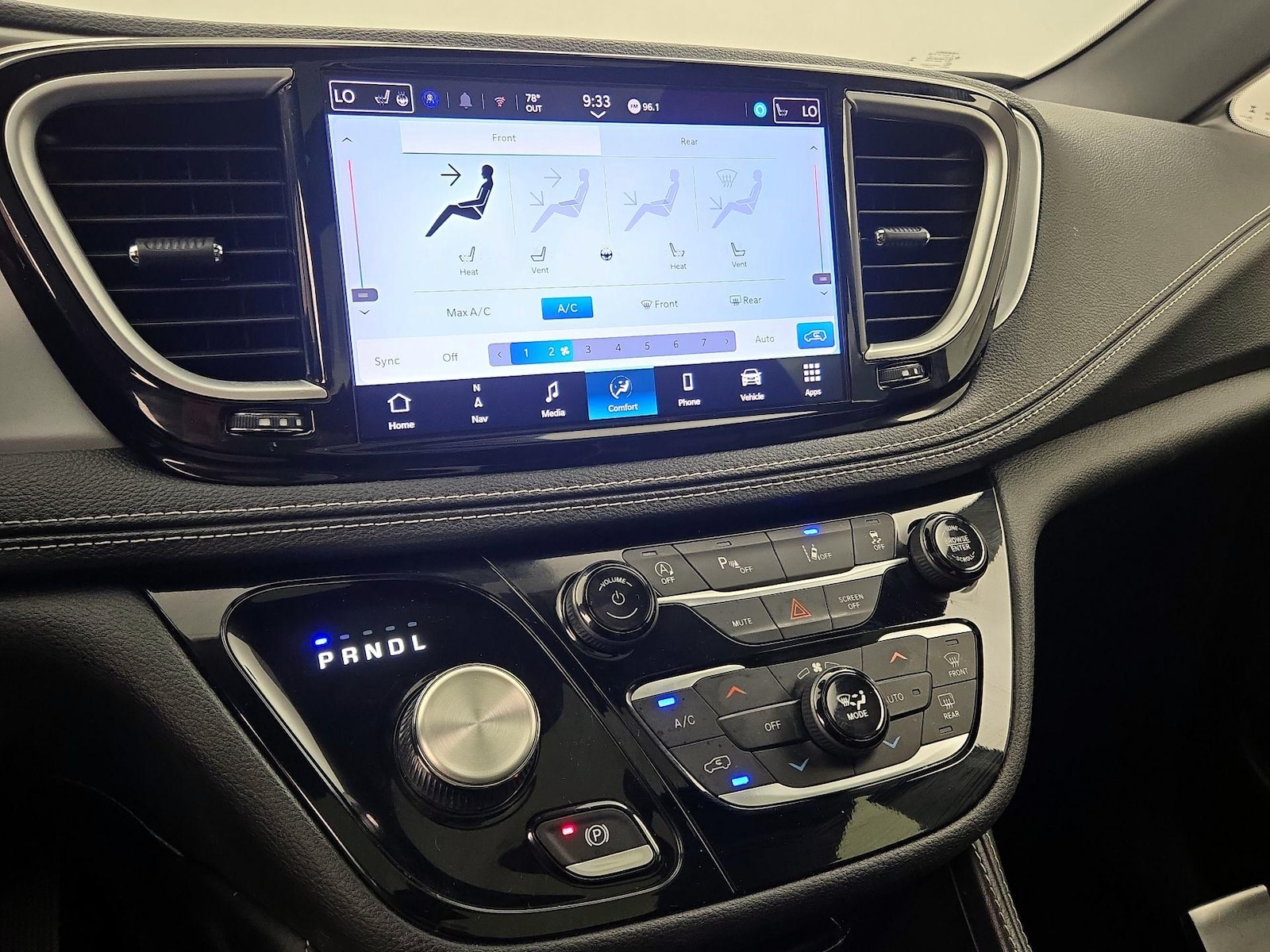 2025 Chrysler Pacifica Limited - Photo 18