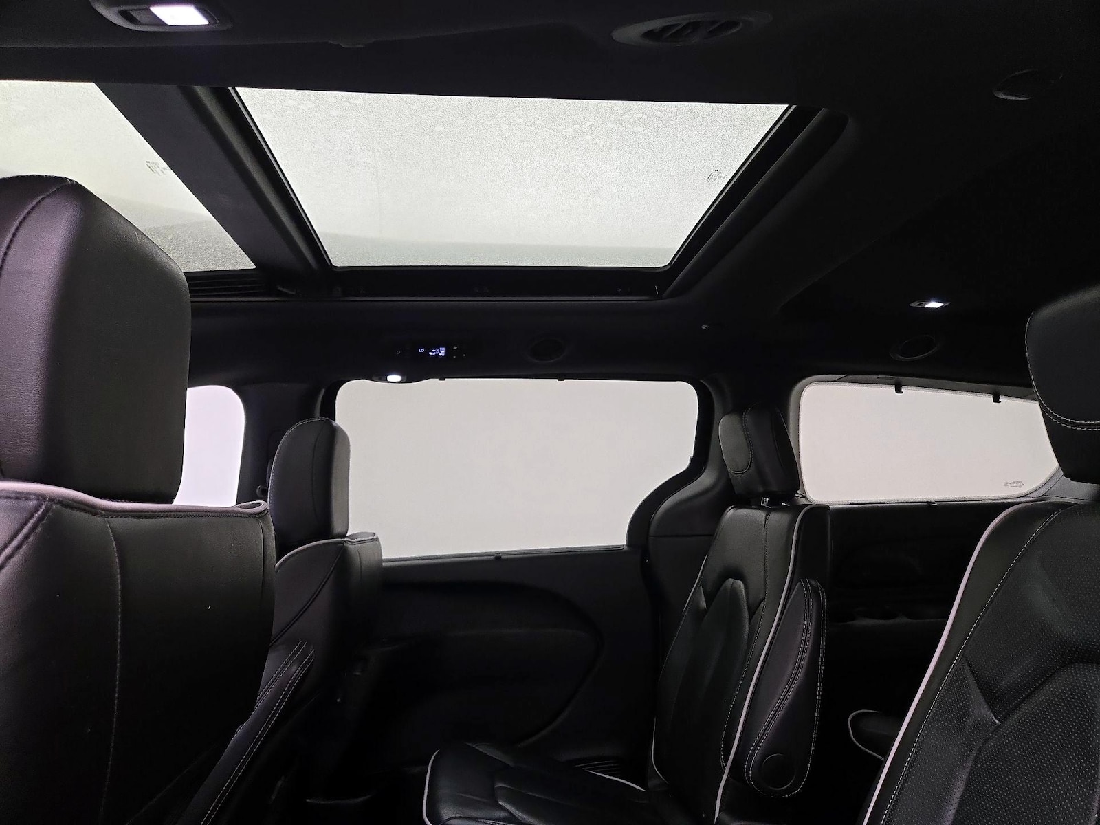 2025 Chrysler Pacifica Limited - Photo 27