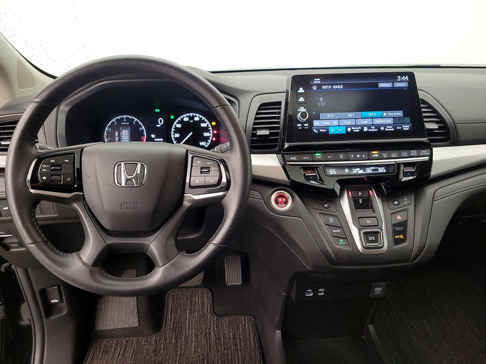 Apple CarPlay® & Android Auto™