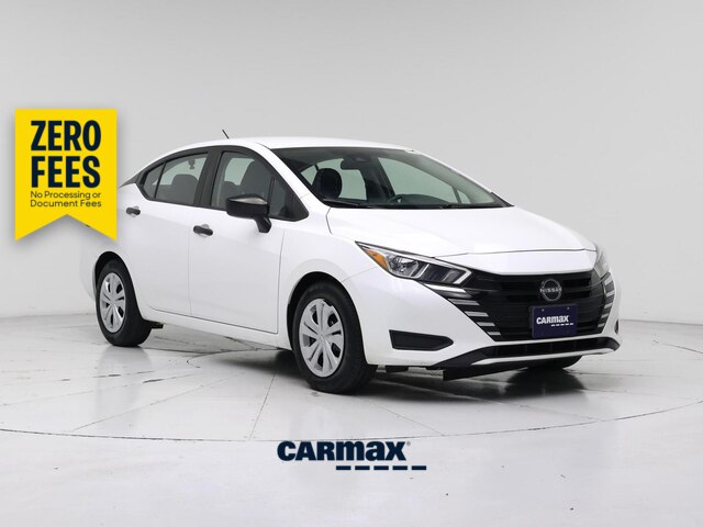 2022 Nissan Versa S FWD