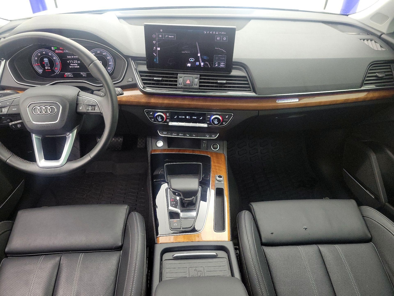 Apple CarPlay® & Android Auto™