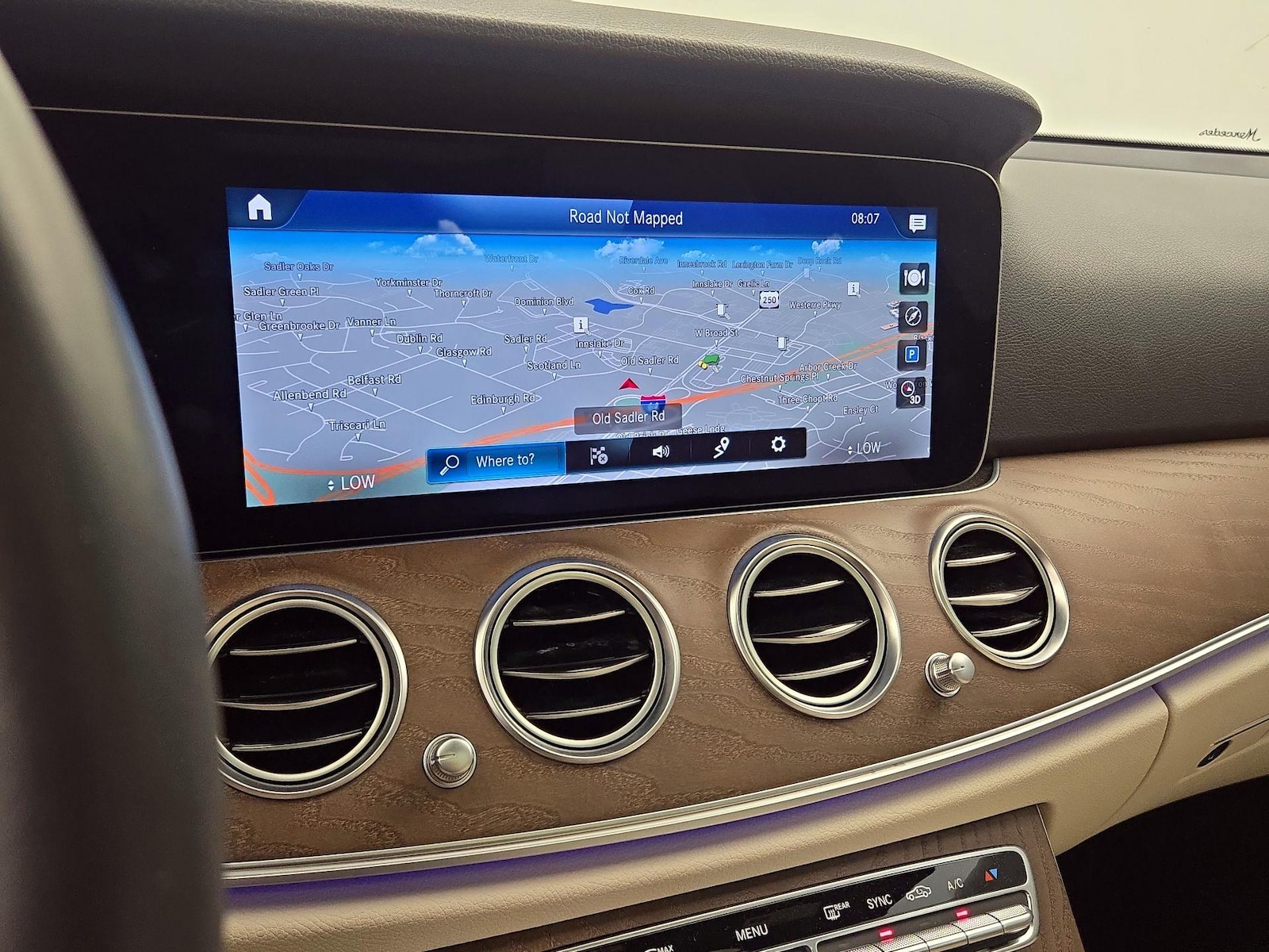 2022 Mercedes-Benz E-Class E350 - Photo 15