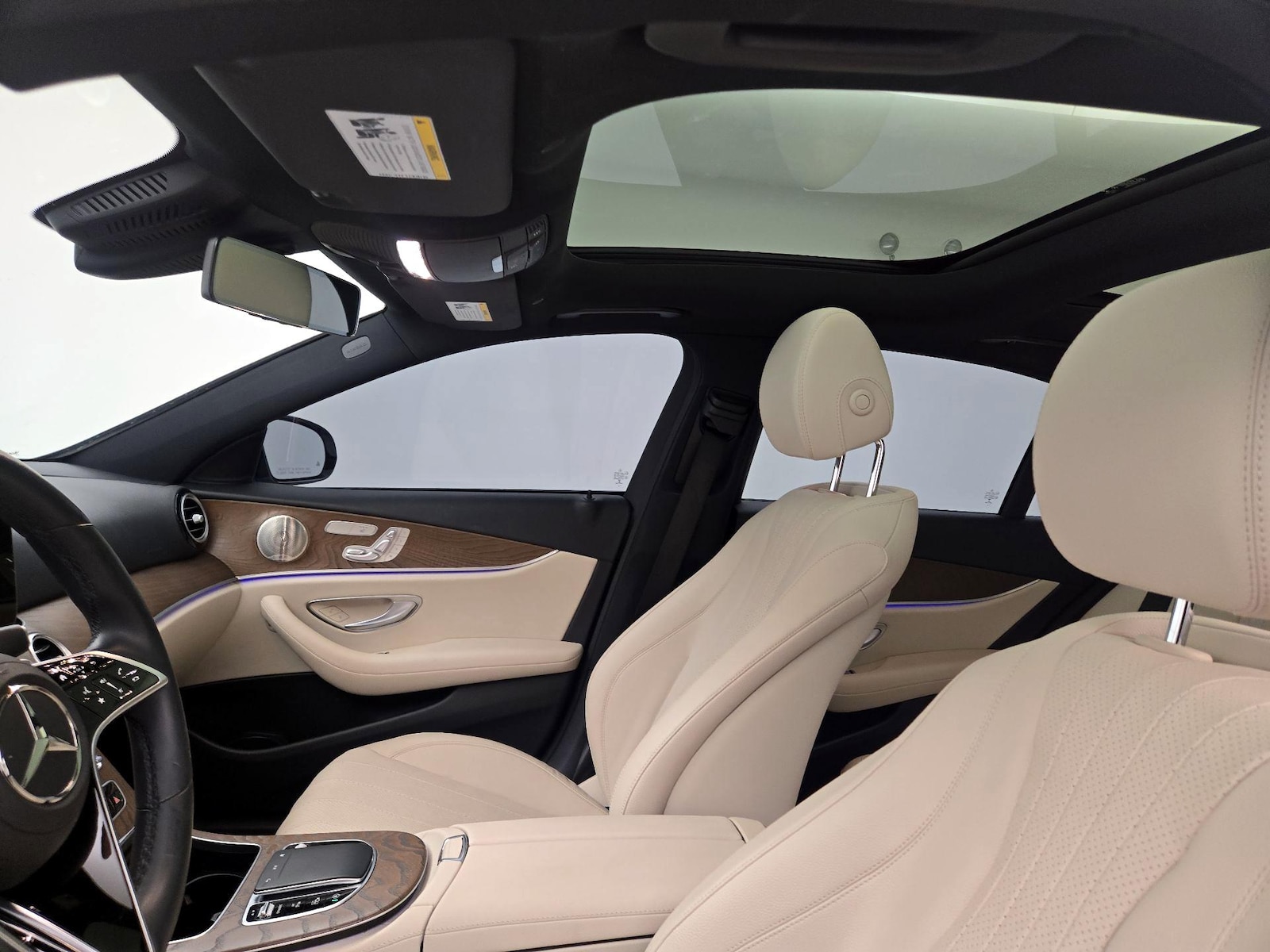 2022 Mercedes-Benz E-Class E350 - Photo 21