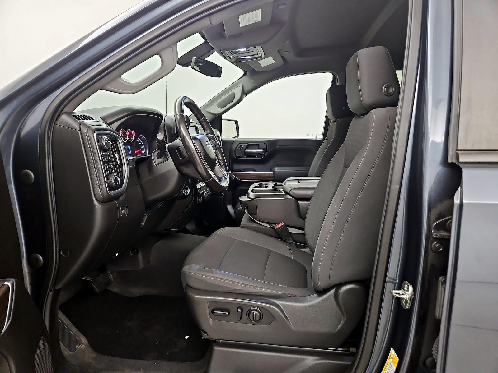 2021 Chevrolet Silverado 1500 RST - Photo 12