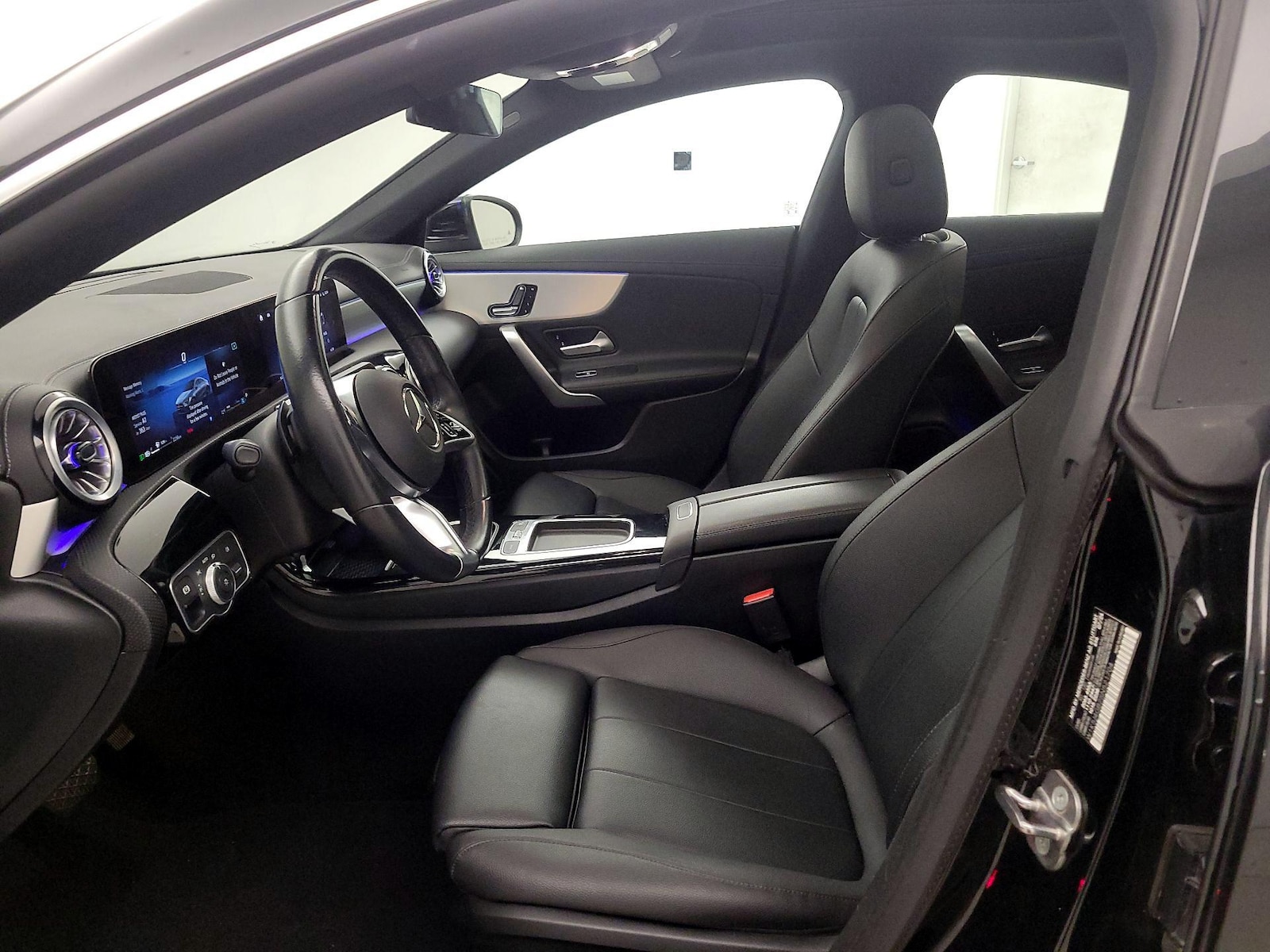 Power Seat(s) & Side Airbags