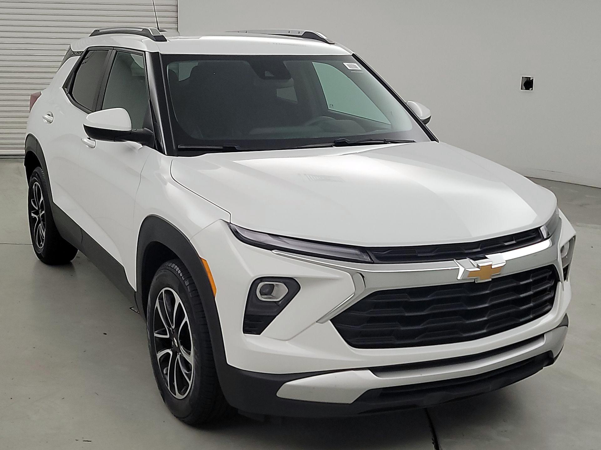 White 2025 Chevrolet Trailblazer SUV / Crossover Front-Wheel Drive Automatic