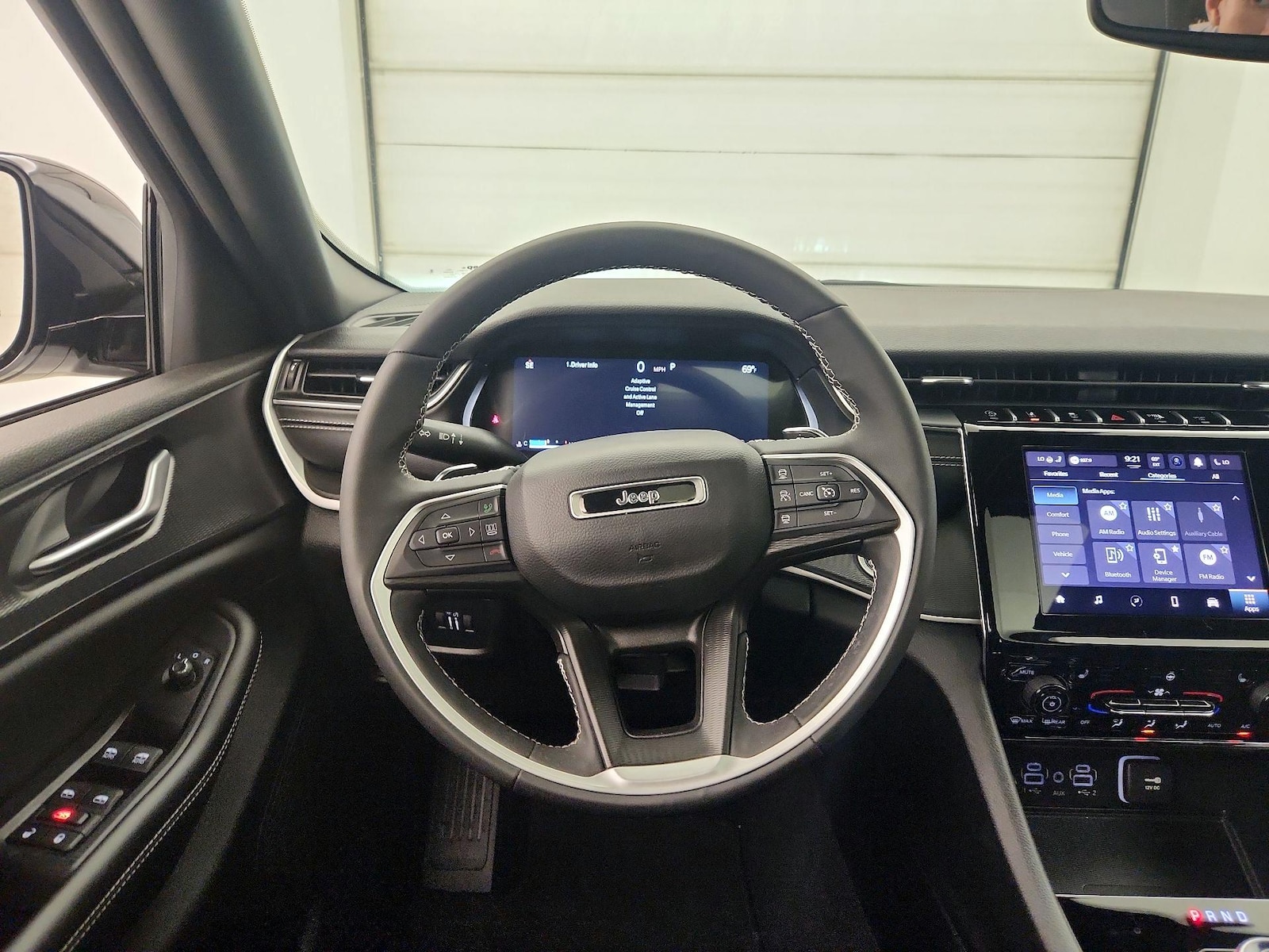 2023 Jeep Grand Cherokee L Altitude - Photo 11