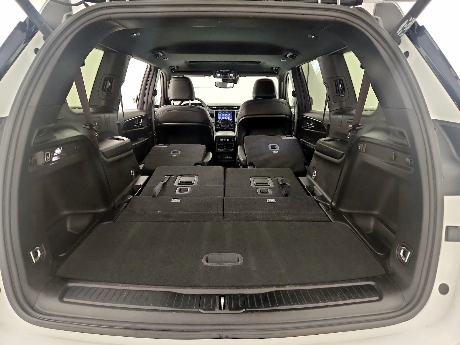 2023 Jeep Grand Cherokee L Altitude - Photo 24