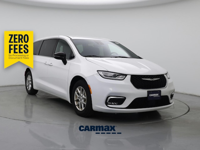 White 2025 Chrysler Pacifica Minivan Front-Wheel Drive Automatic