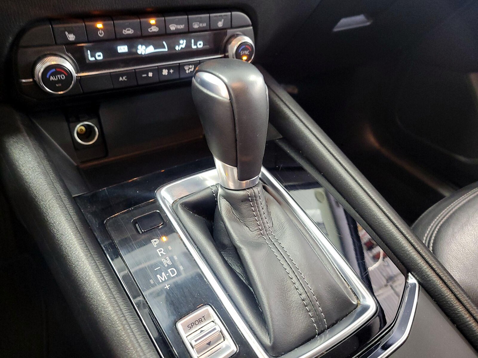 2025 Mazda CX-5 S Preferred package - Photo 18