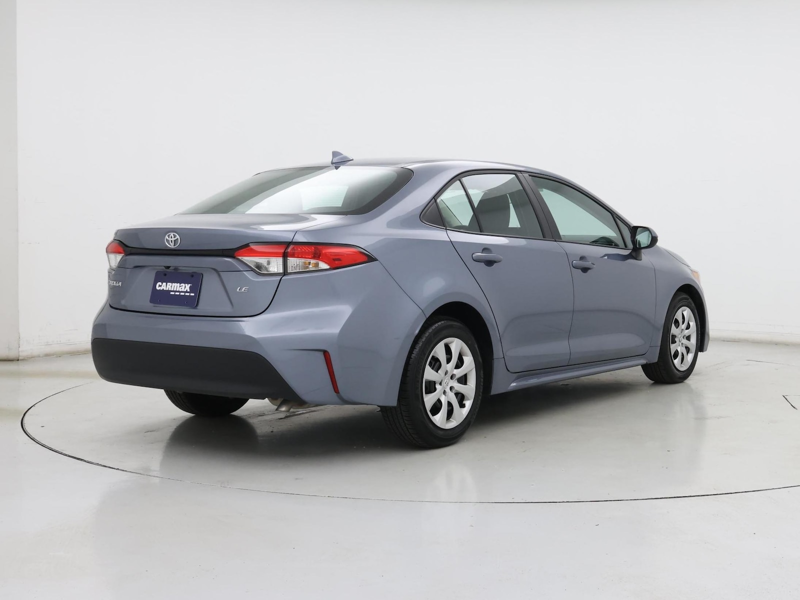 2026 Toyota Corolla LE - Photo 9