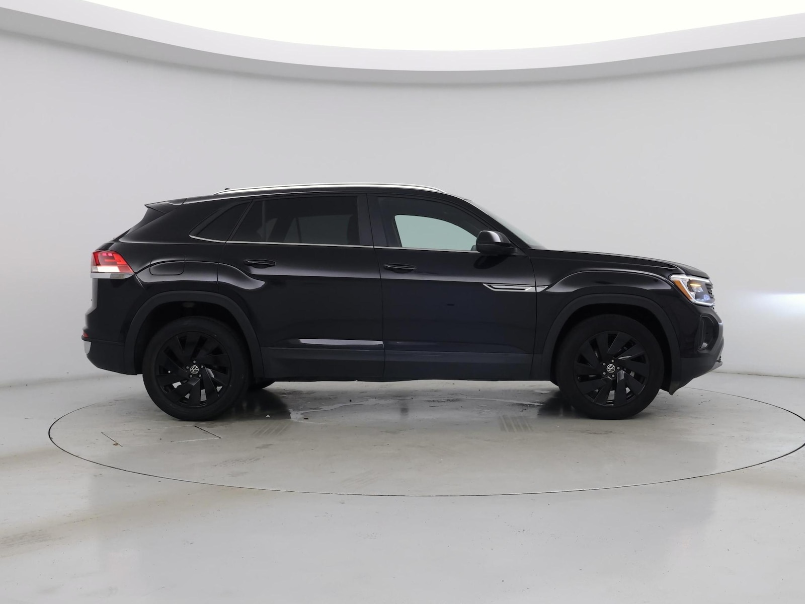 2025 Volkswagen Atlas Cross Sport SE w/Tech - Photo 8