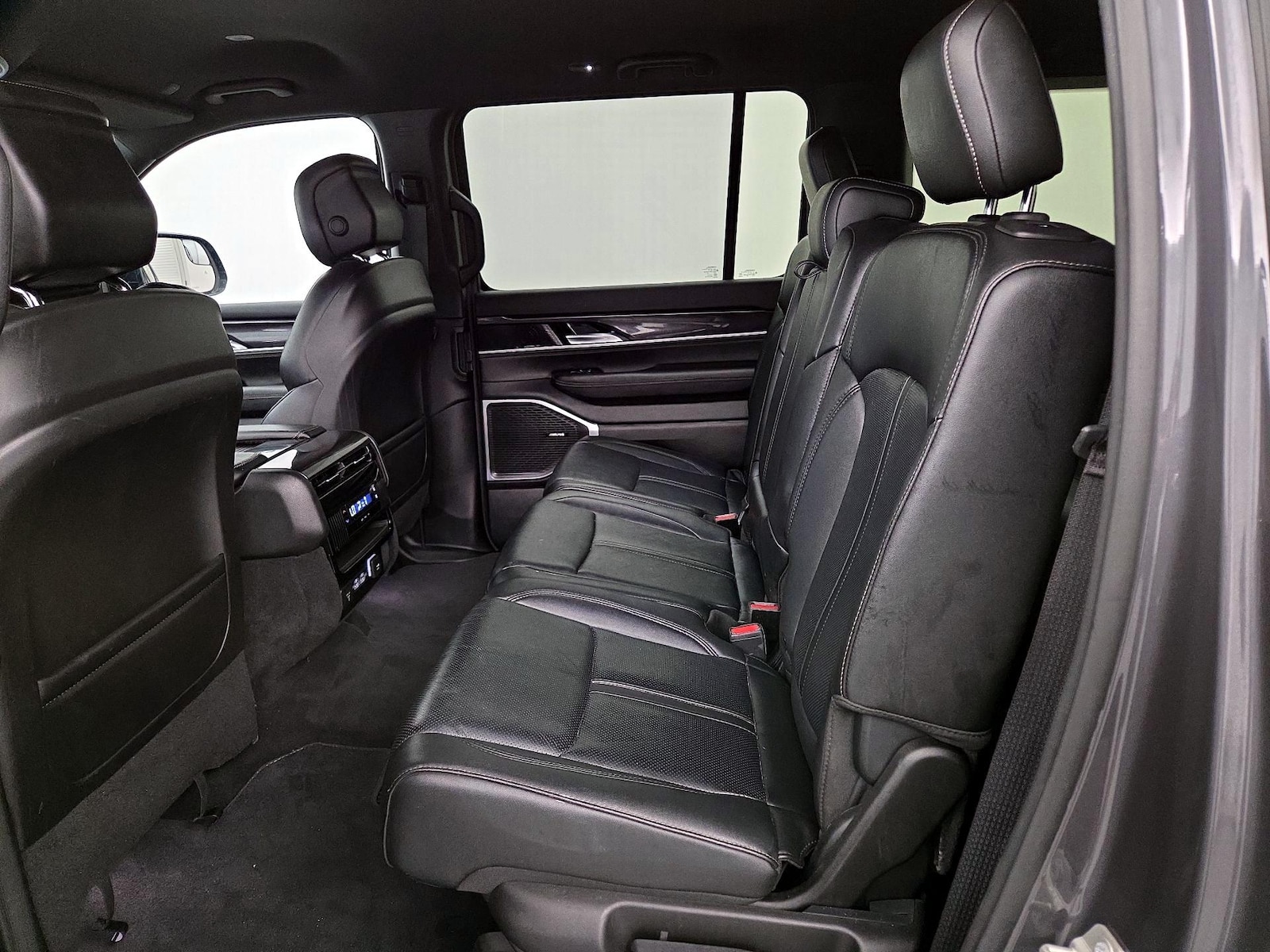 Rear Air Conditioning