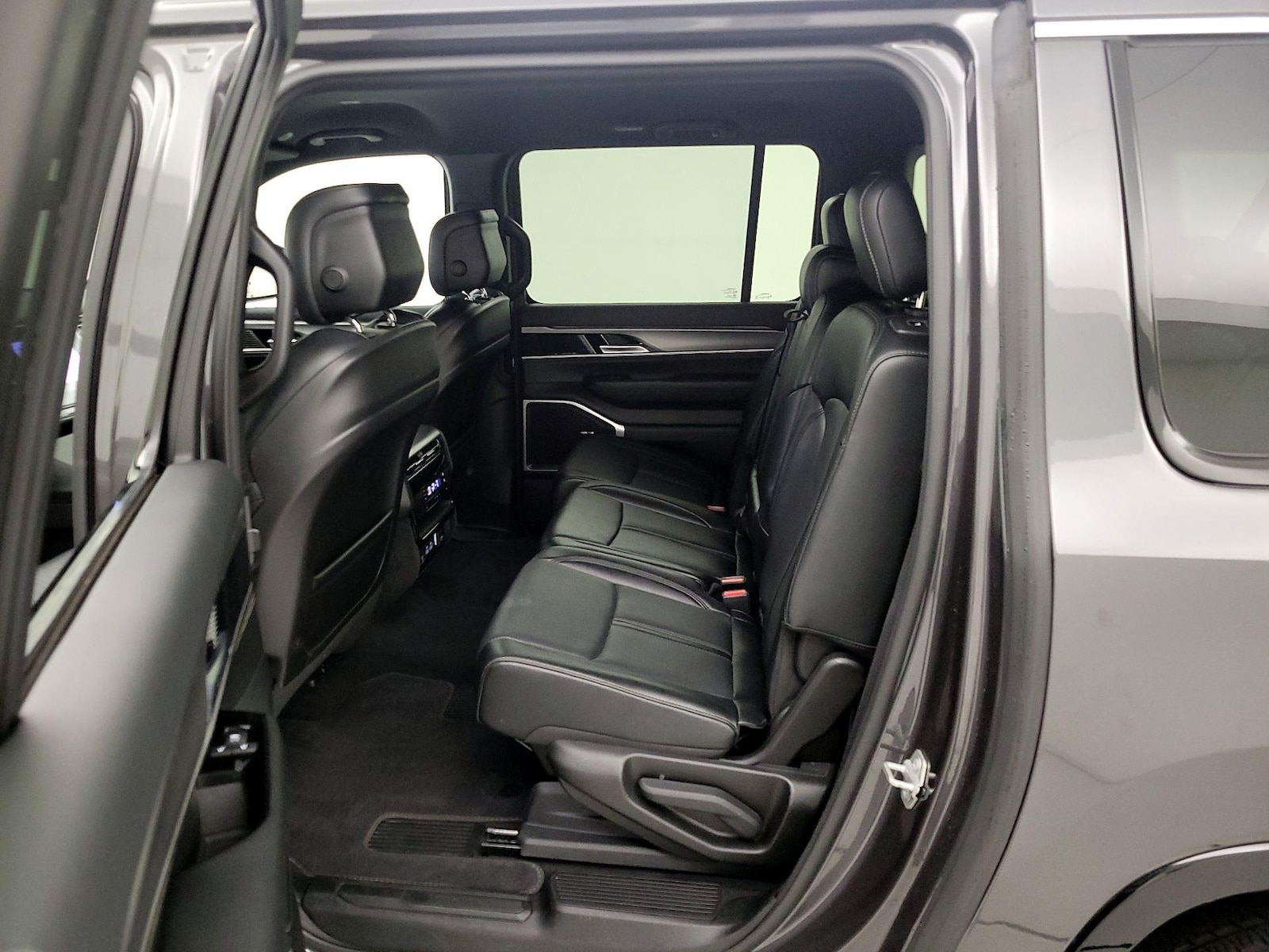 Rear Air Conditioning