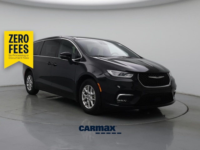 Black 2025 Chrysler Pacifica Minivan Front-Wheel Drive Automatic