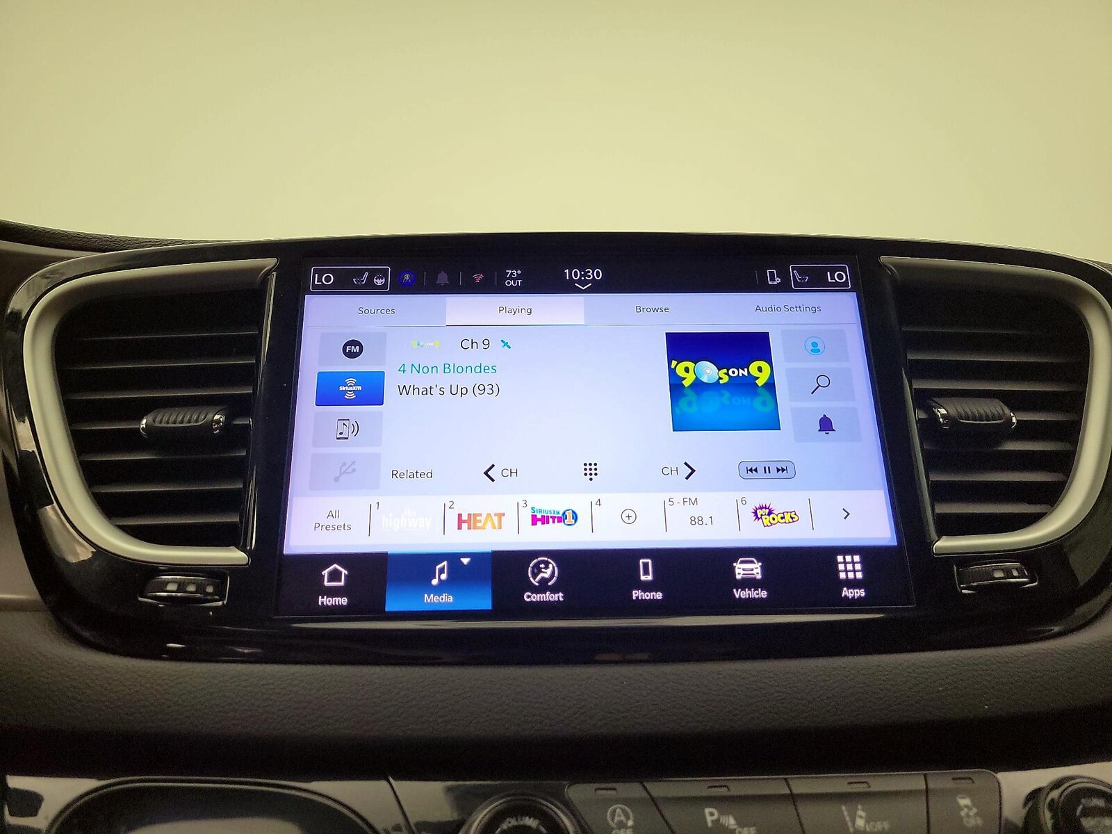 2025 Chrysler Pacifica Select - Photo 16