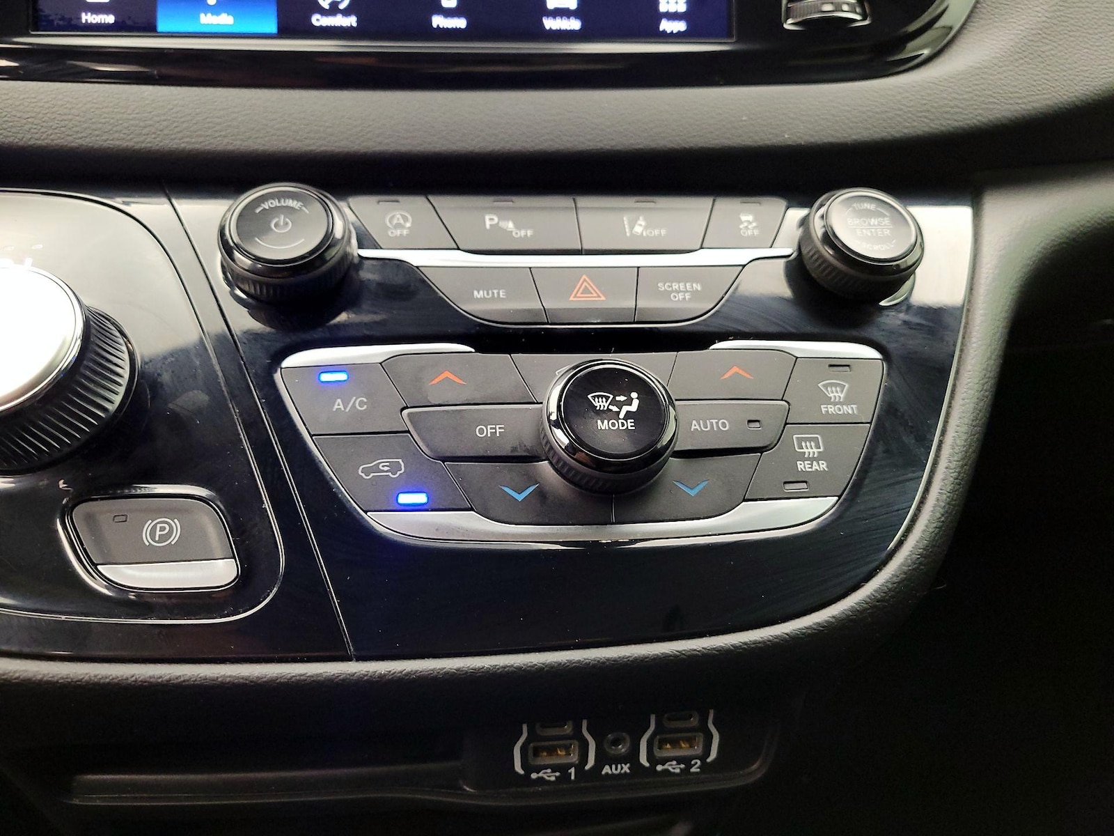 2025 Chrysler Pacifica Select - Photo 17