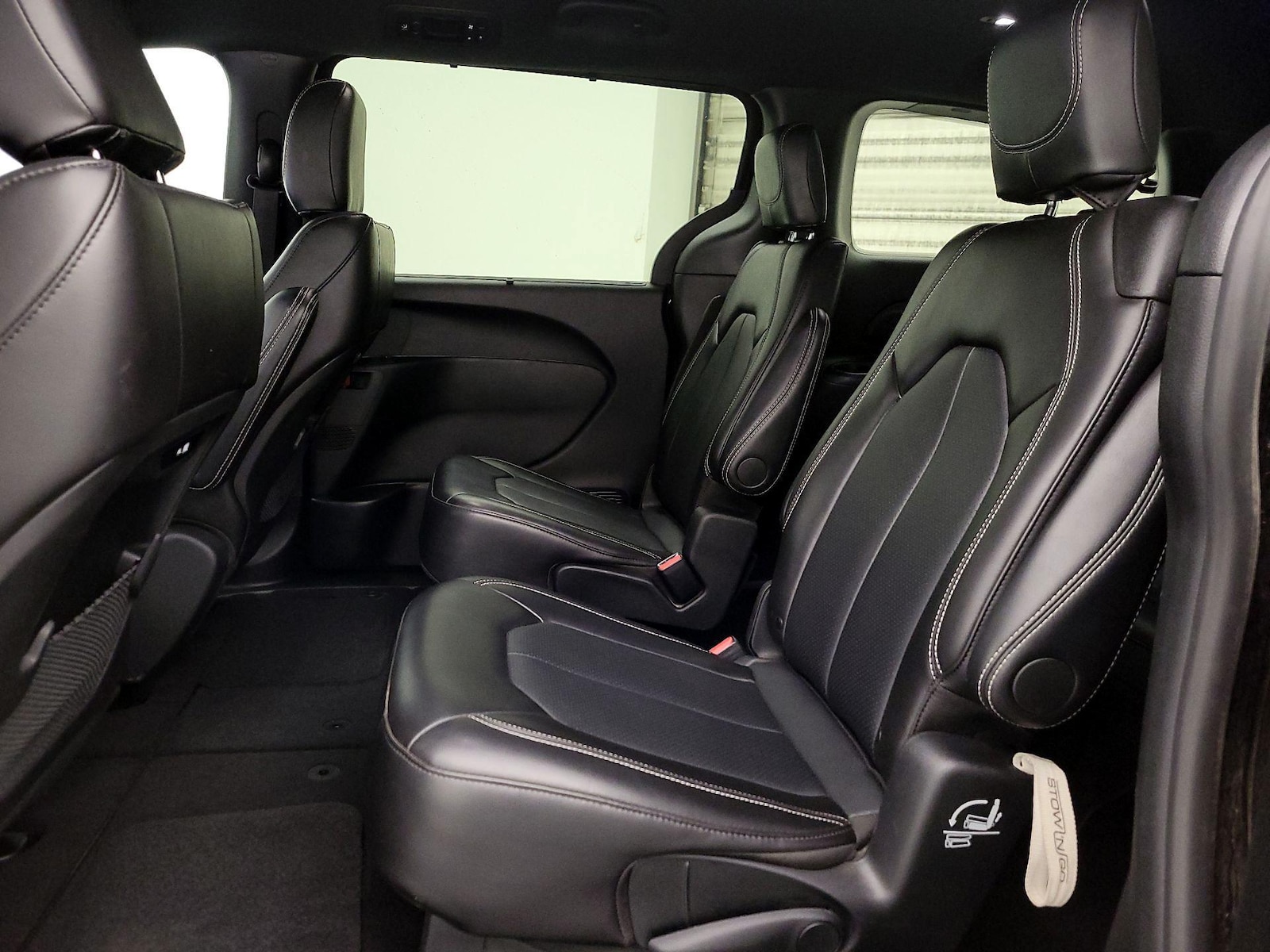 2025 Chrysler Pacifica Select - Photo 20