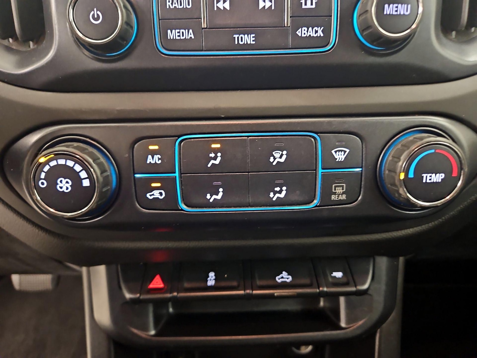 2017 Chevrolet Colorado LT - Photo 17