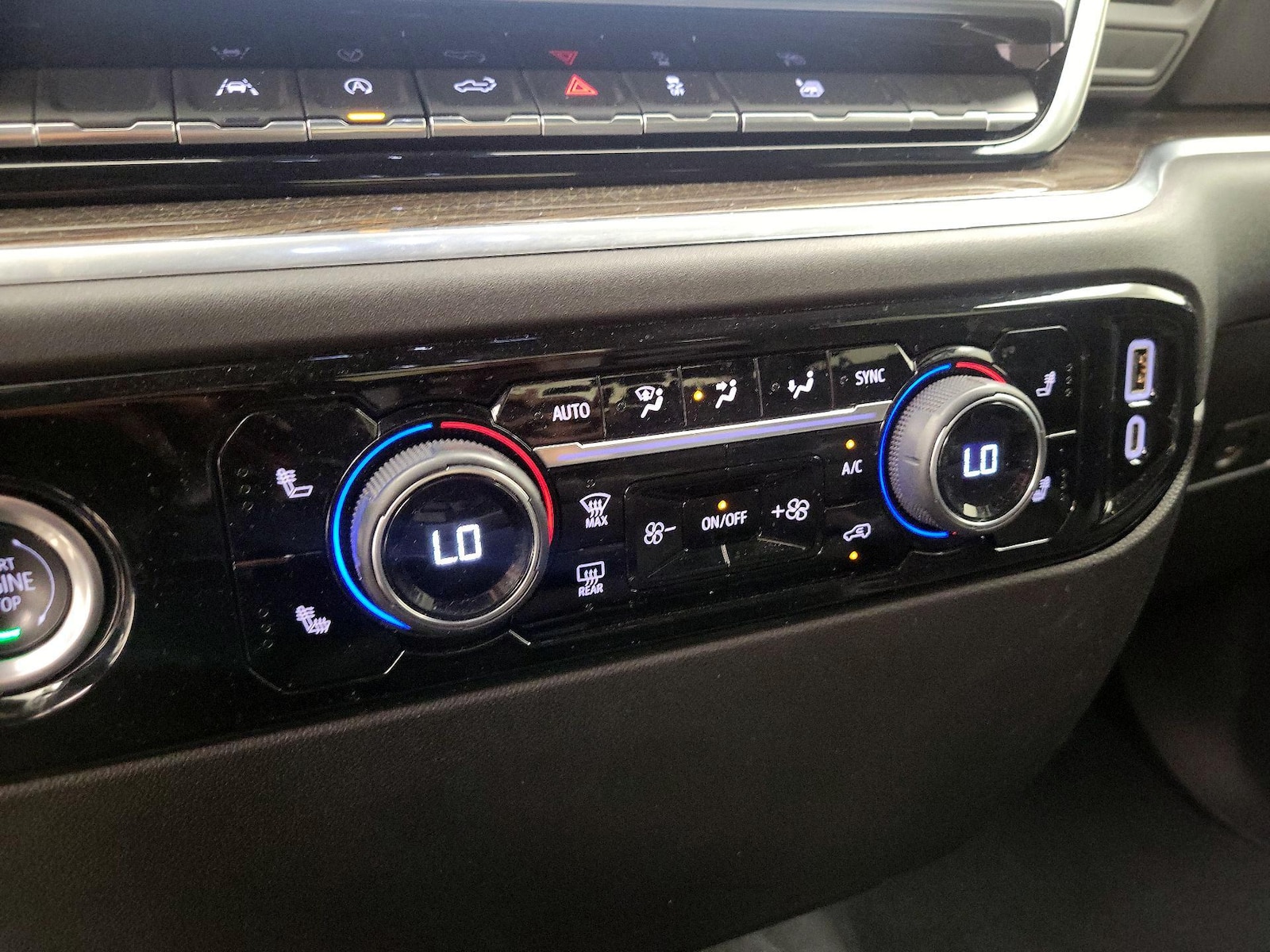 2024 Chevrolet Silverado 1500 LT - Photo 17
