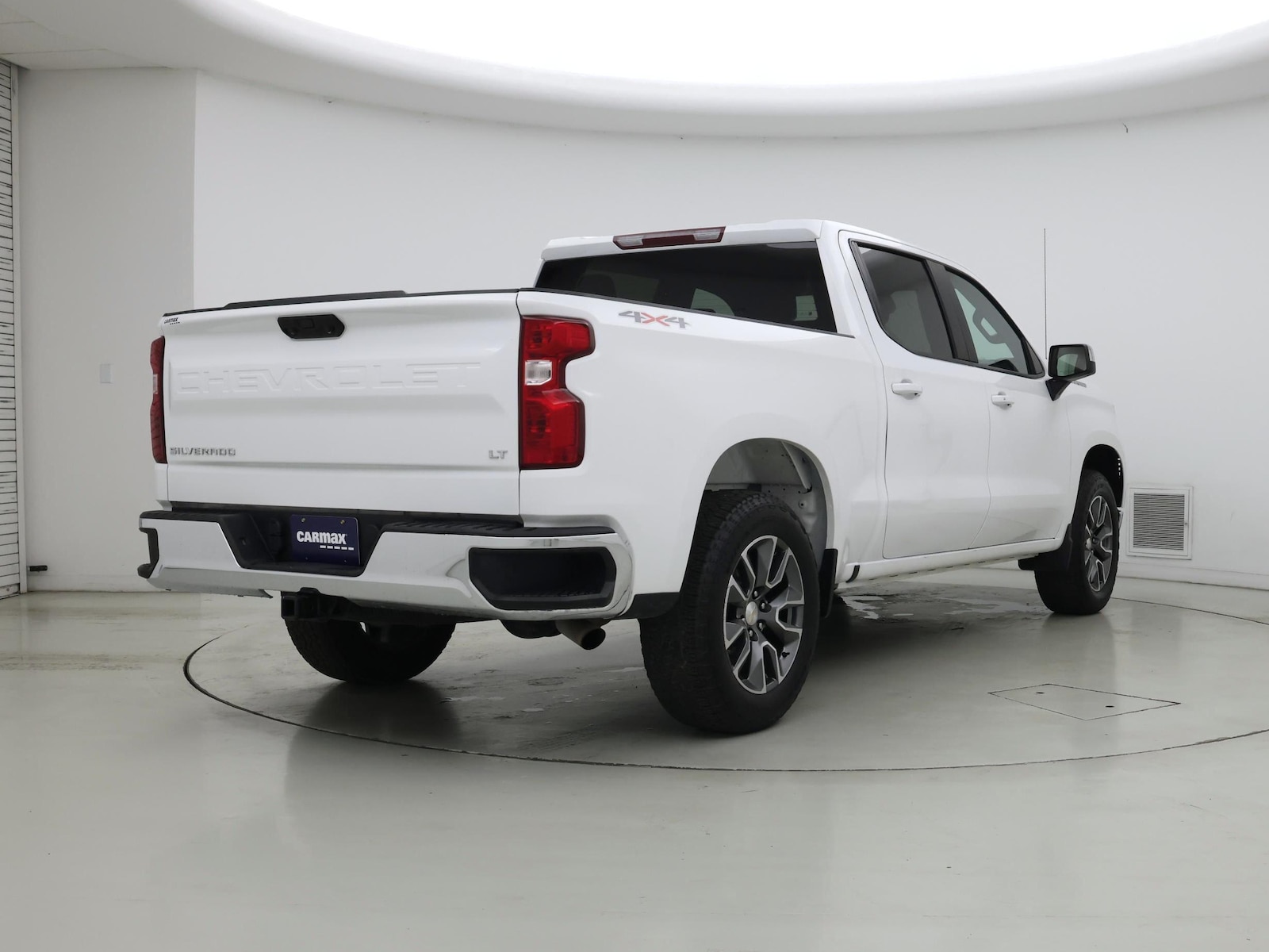 2024 Chevrolet Silverado 1500 LT - Photo 9