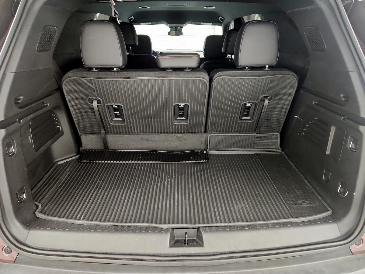 Trunk/Cargo (Seats Up)