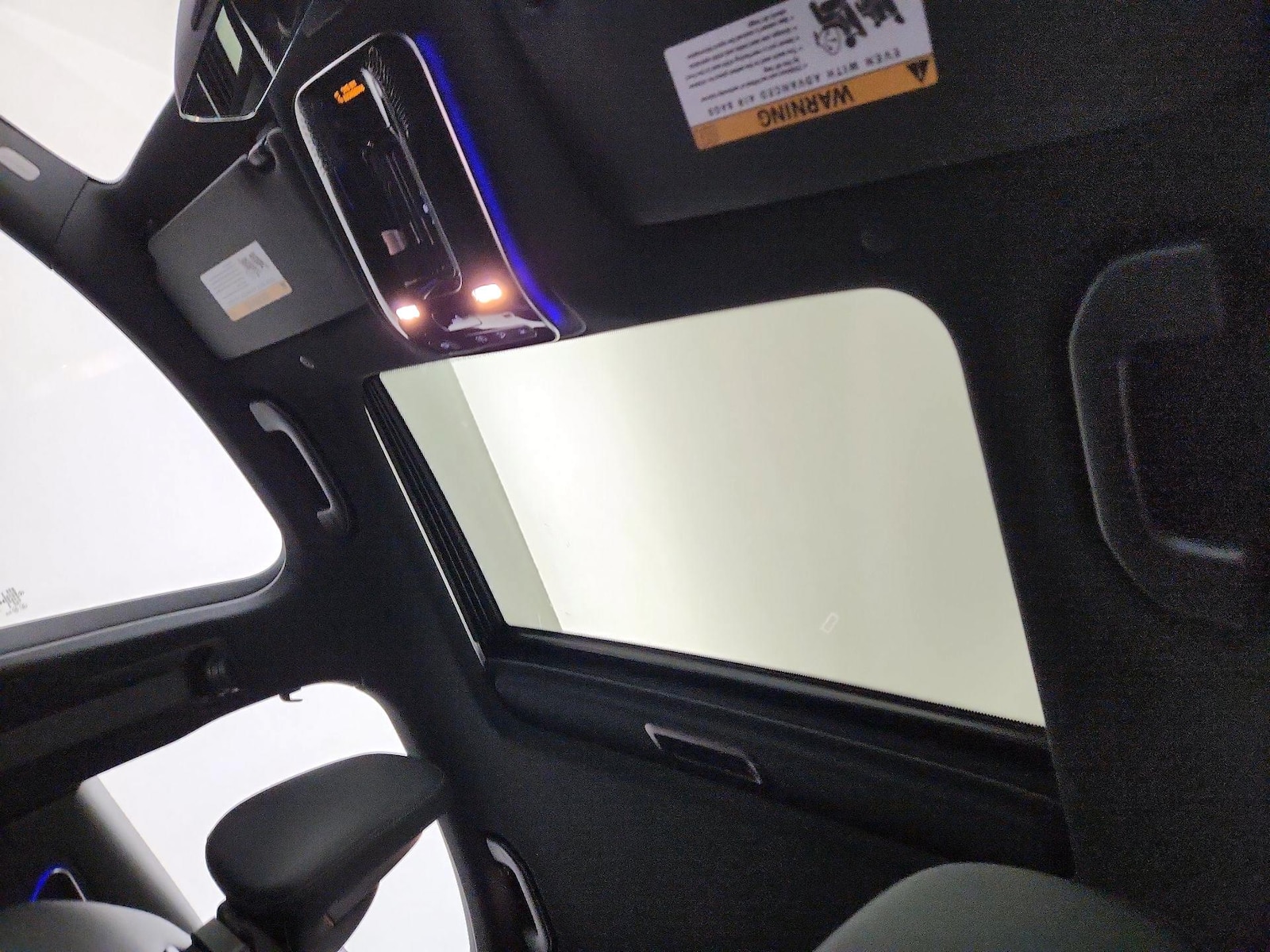 Sunroof(s) & Overhead Airbags