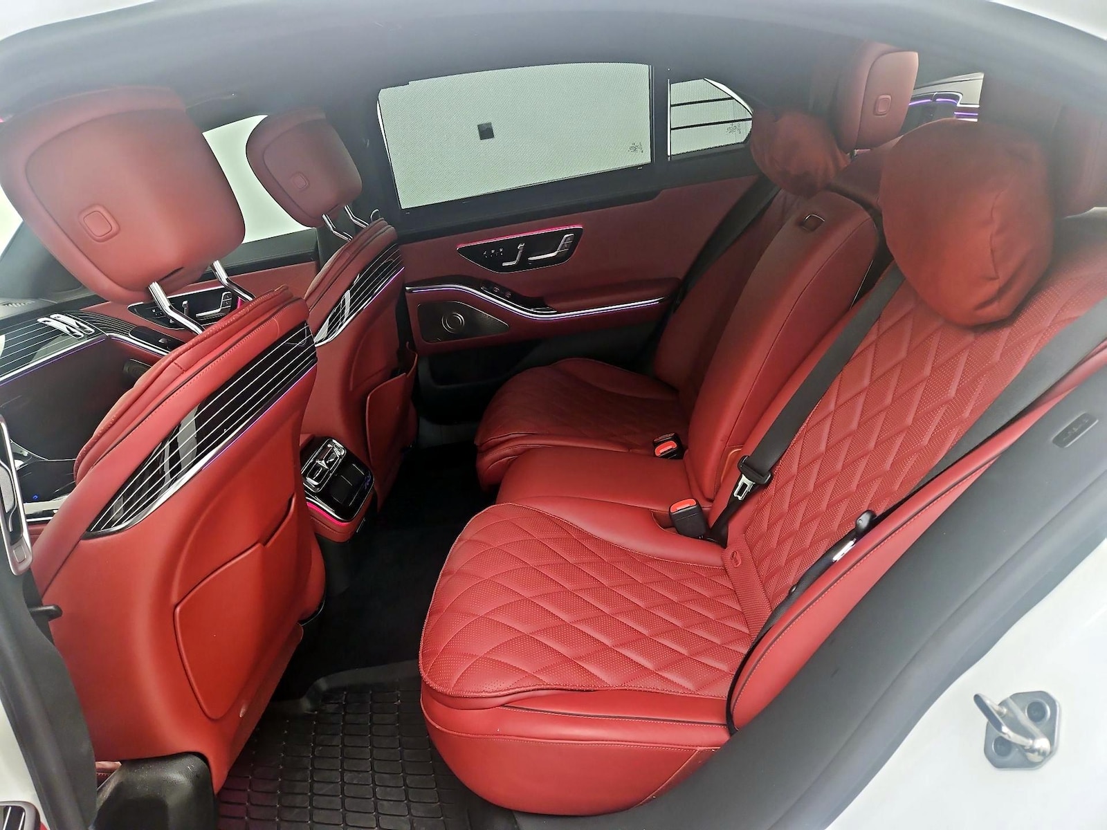 Rear A/C Seat(s)