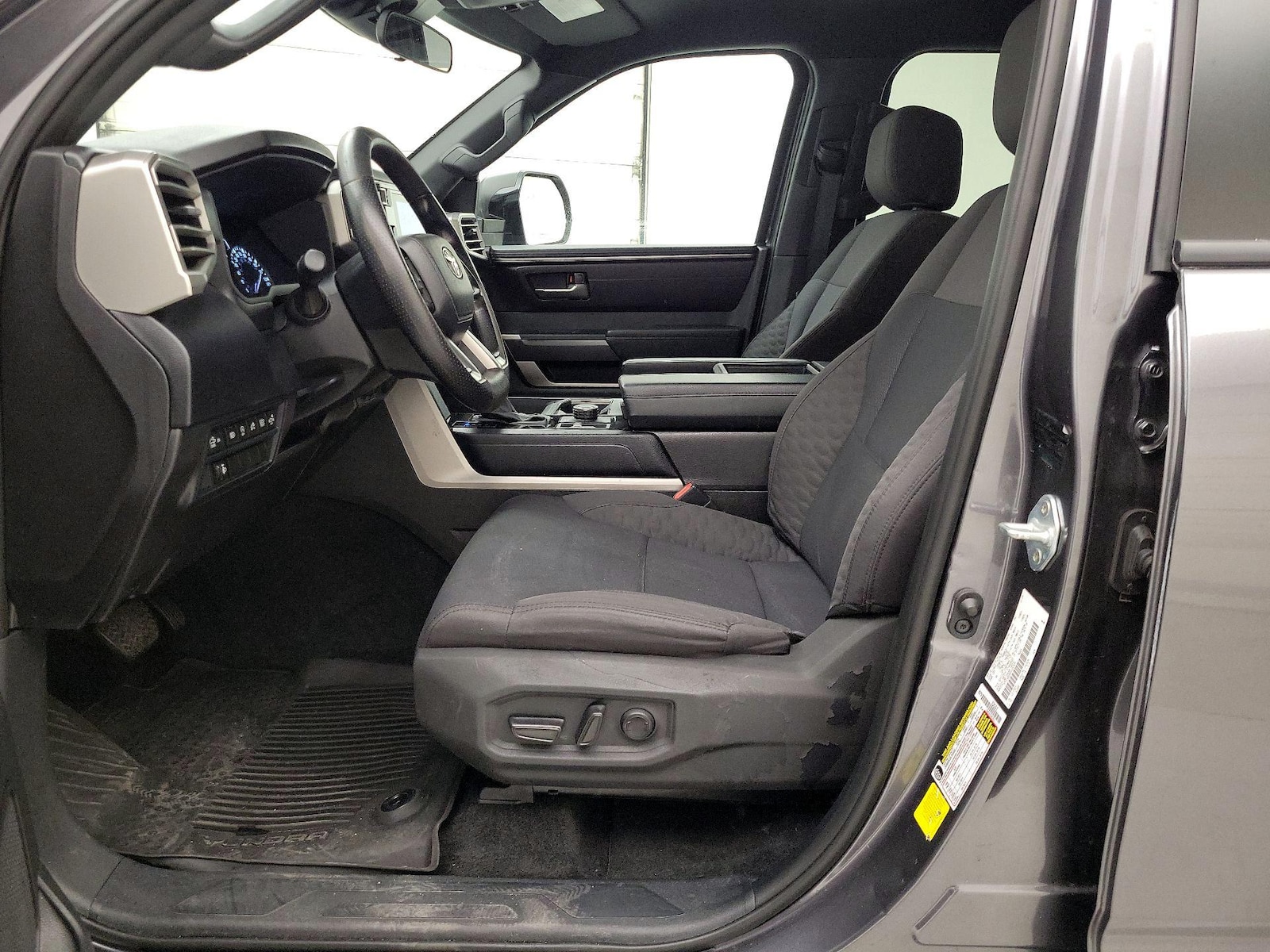 Power Seat(s) & Side Airbags