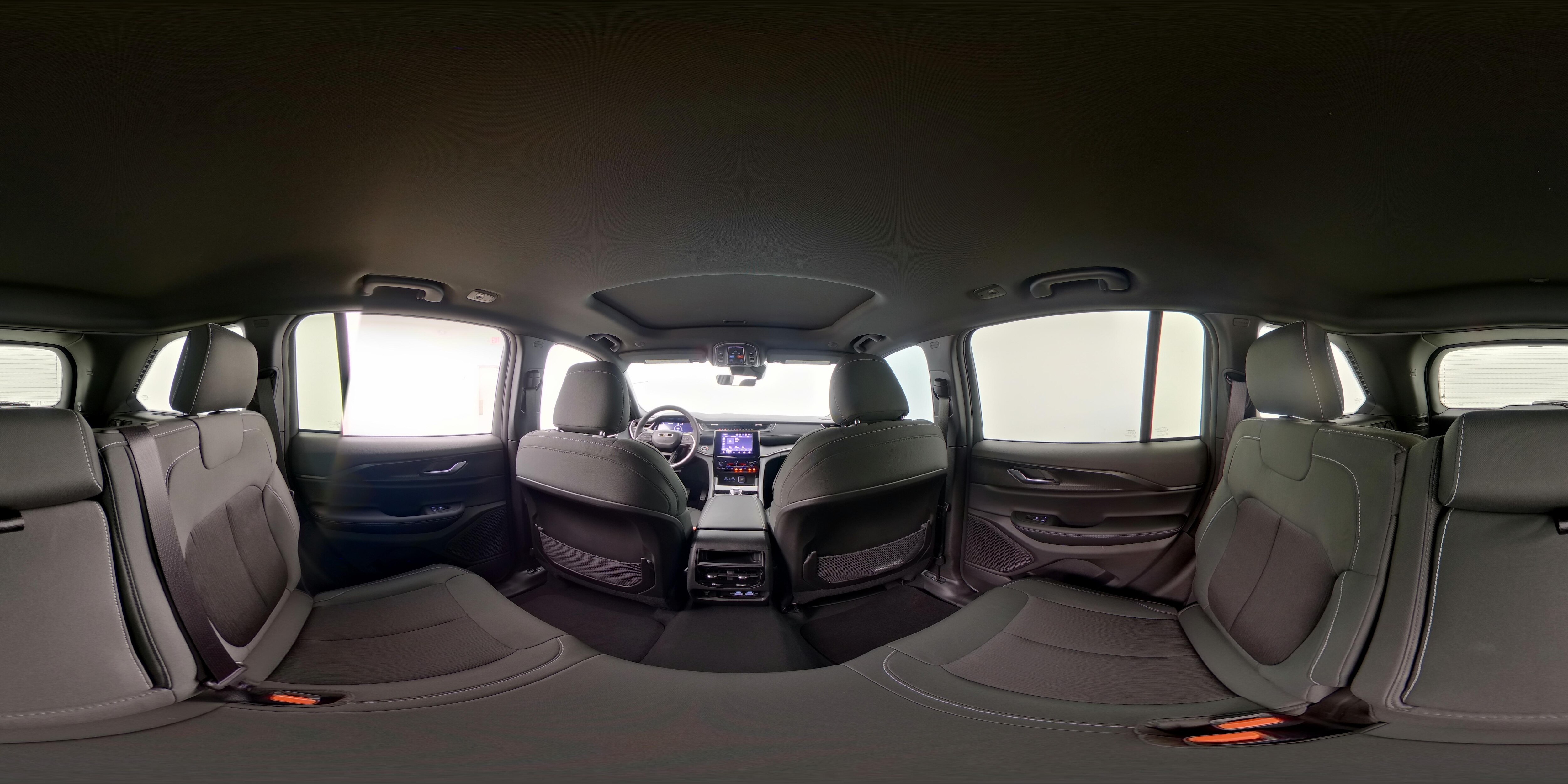 2025 Jeep Grand Cherokee Laredo - Photo 26