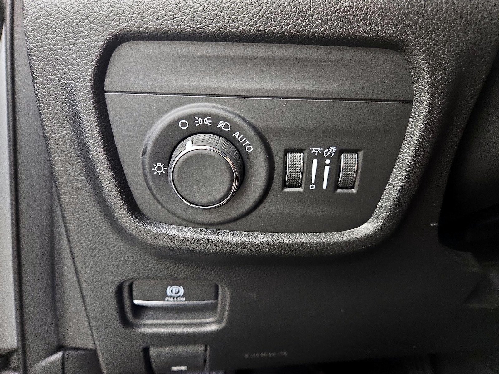 2025 Jeep Grand Cherokee Laredo - Photo 14