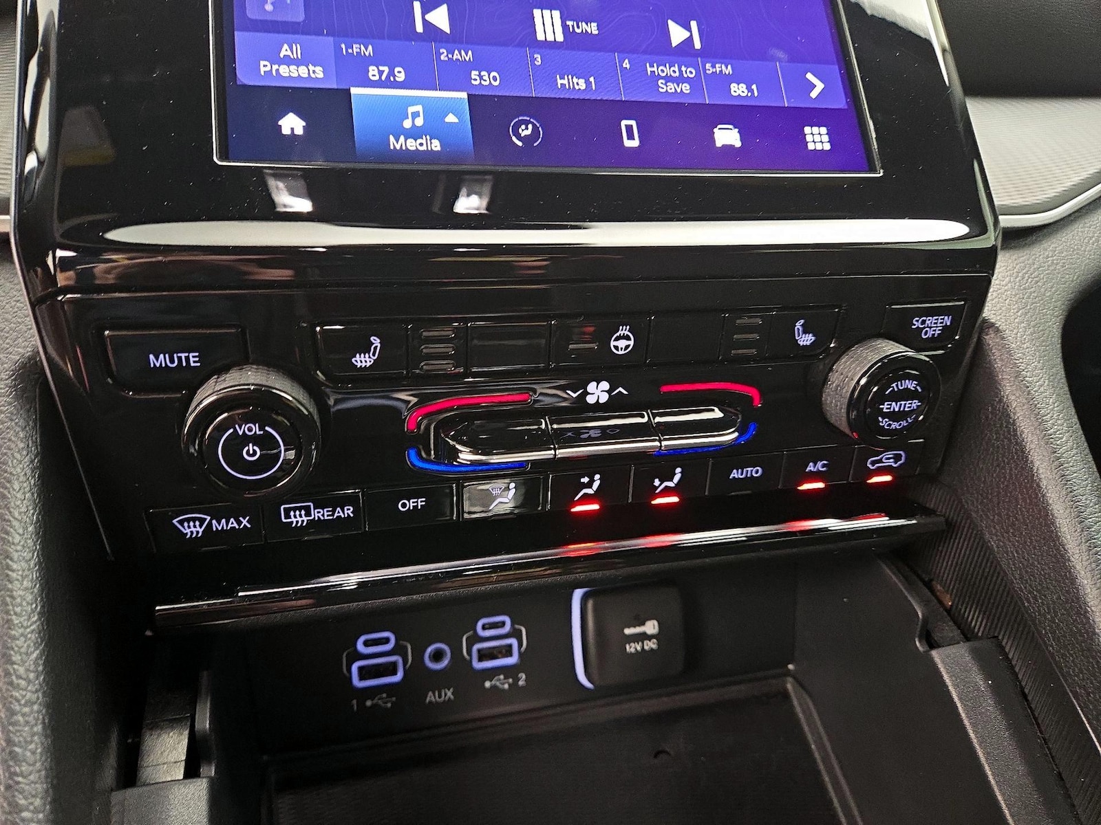 2025 Jeep Grand Cherokee Laredo - Photo 17