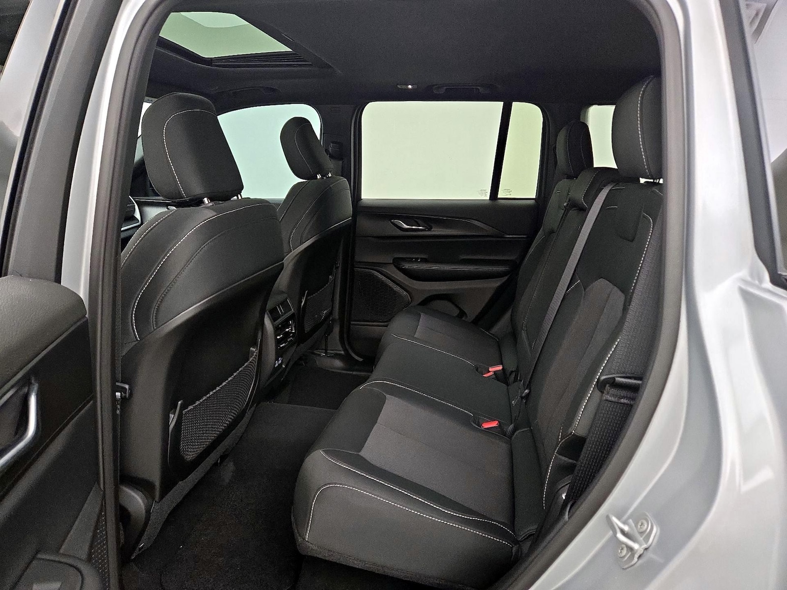 2025 Jeep Grand Cherokee Laredo - Photo 21
