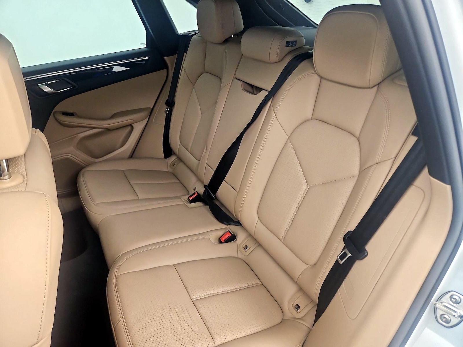 Rear Air Conditioning