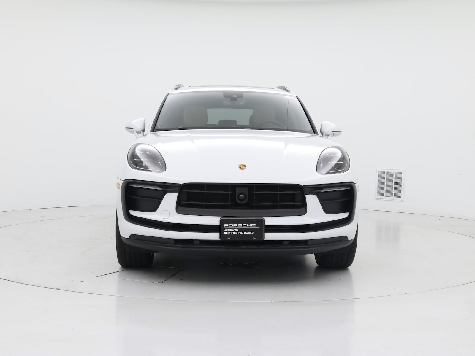 2025 Porsche Macan T - Photo 6