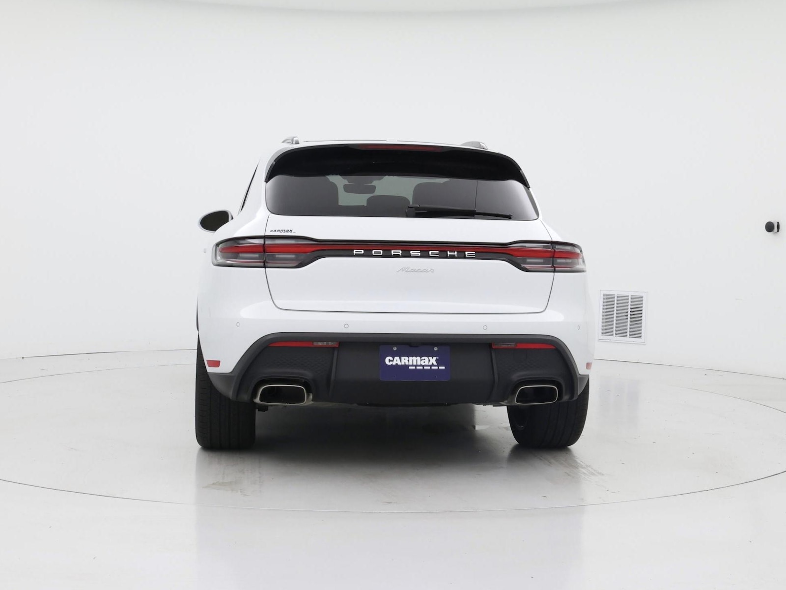 2025 Porsche Macan T - Photo 7