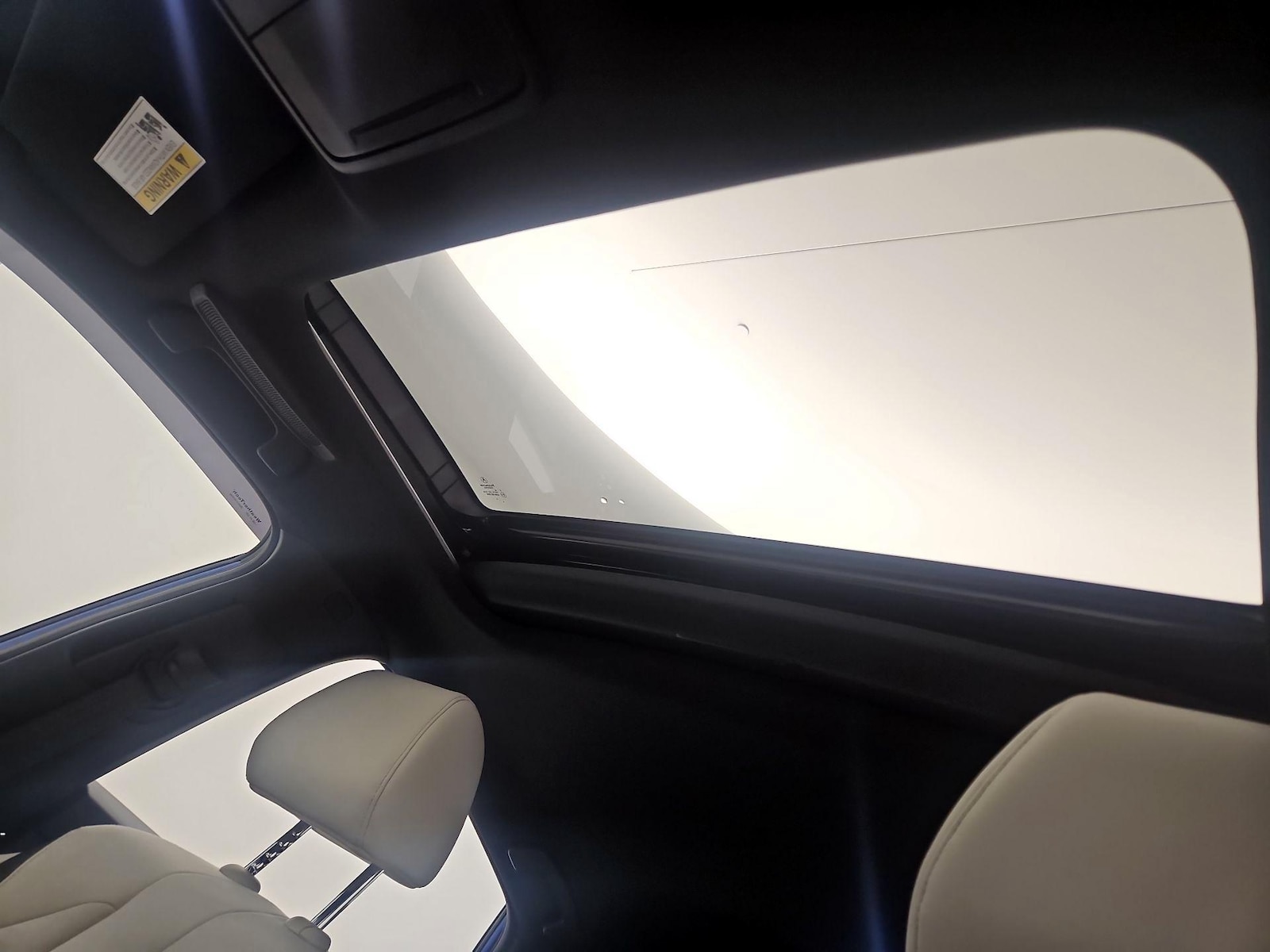 Sunroof(s) & Overhead Airbags