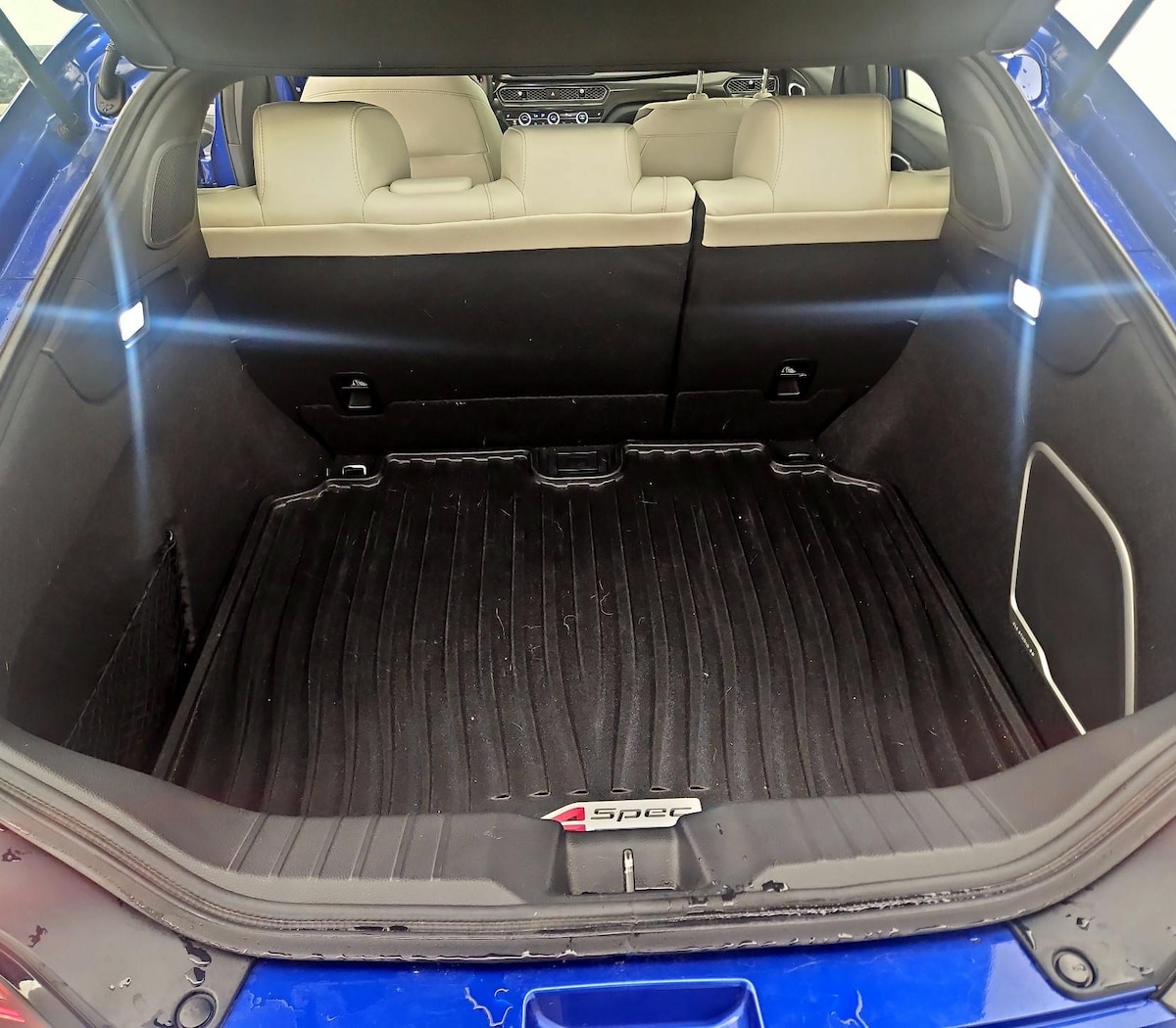 Trunk/Cargo (Seats Up)