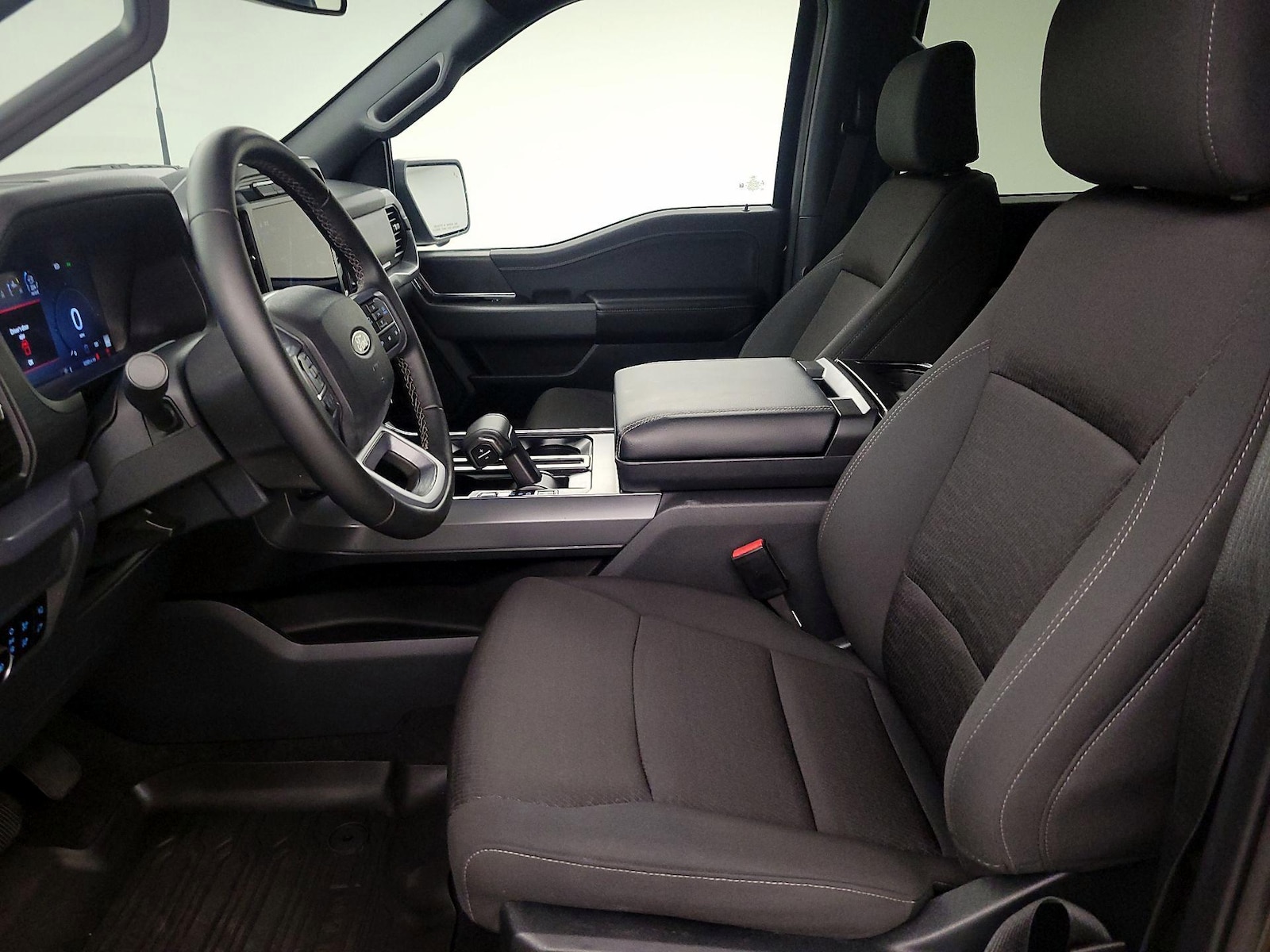 2025 Ford F-150 XLT - Photo 11