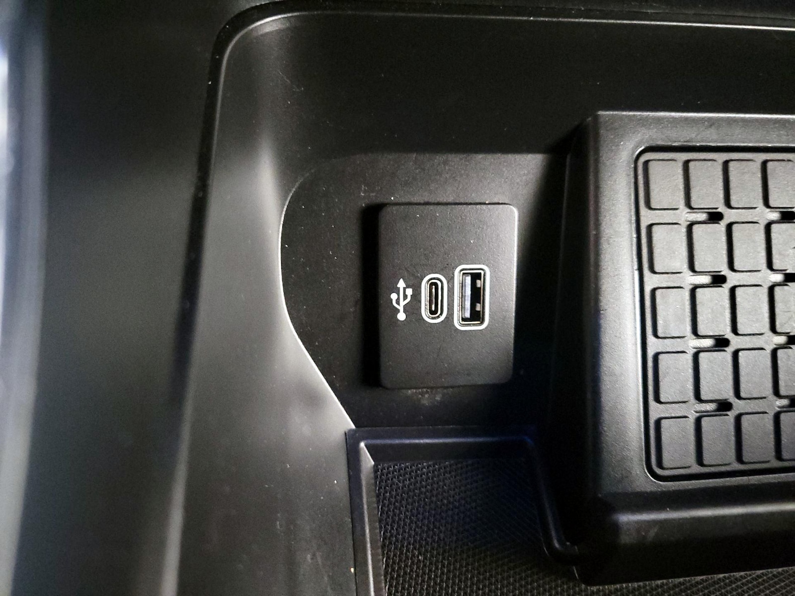 2025 Ford F-150 XLT - Photo 19