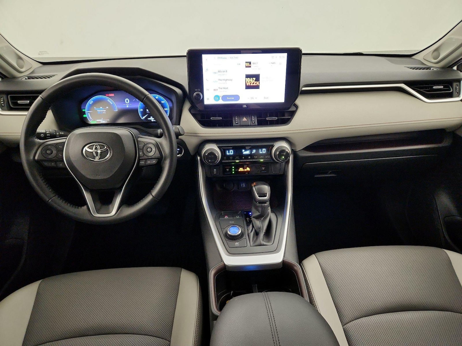 2025 Toyota RAV4 Limited - Photo 10