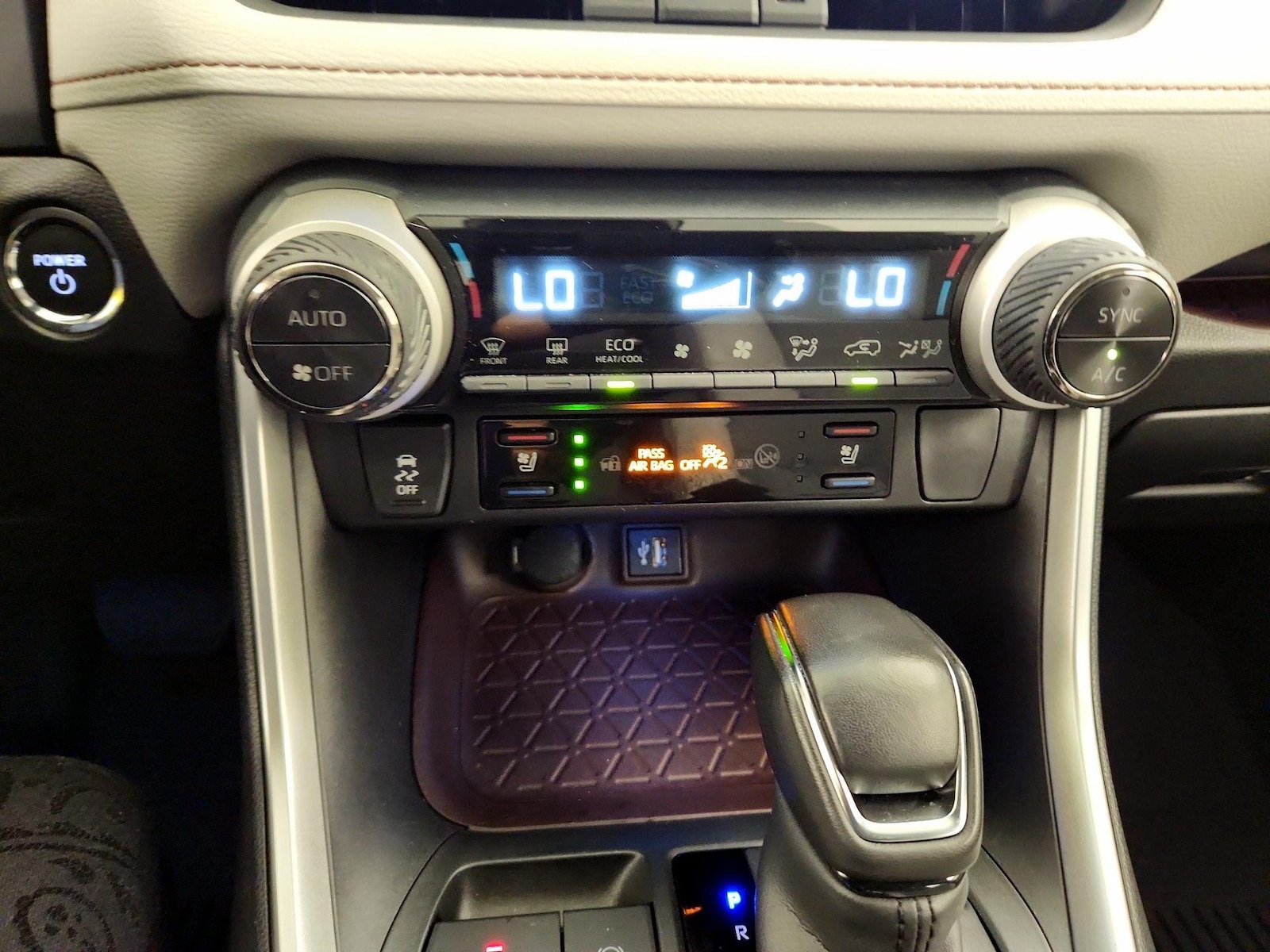 2025 Toyota RAV4 Limited - Photo 17