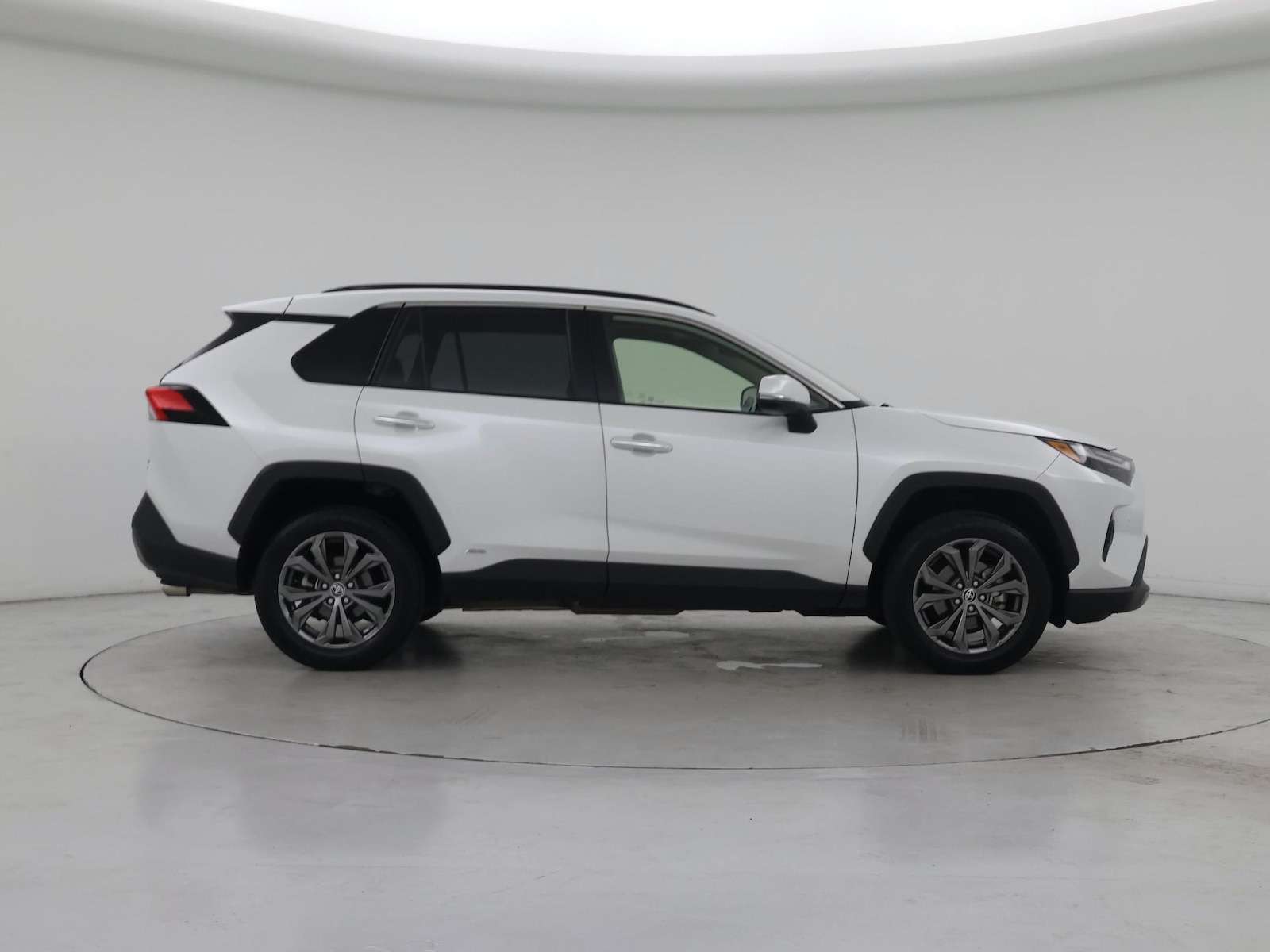 2025 Toyota RAV4 Limited - Photo 8