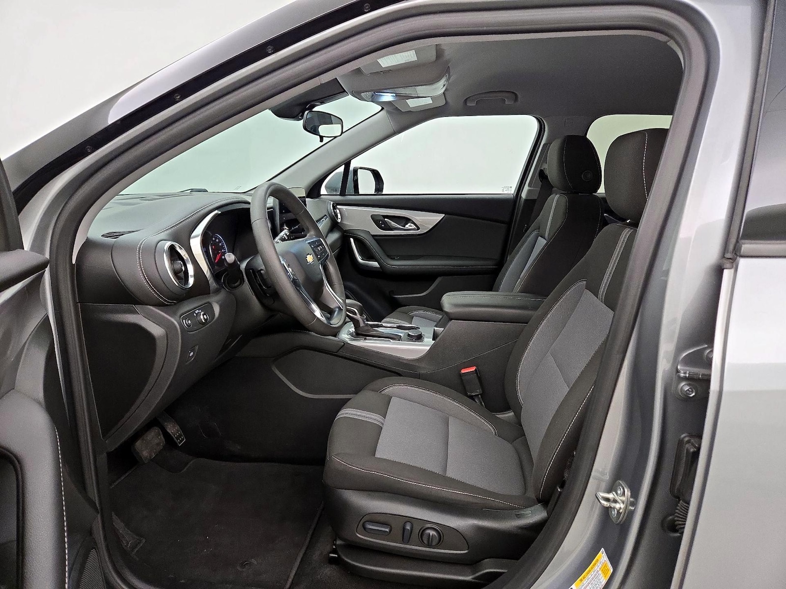 Power Seat(s) & Side Airbags
